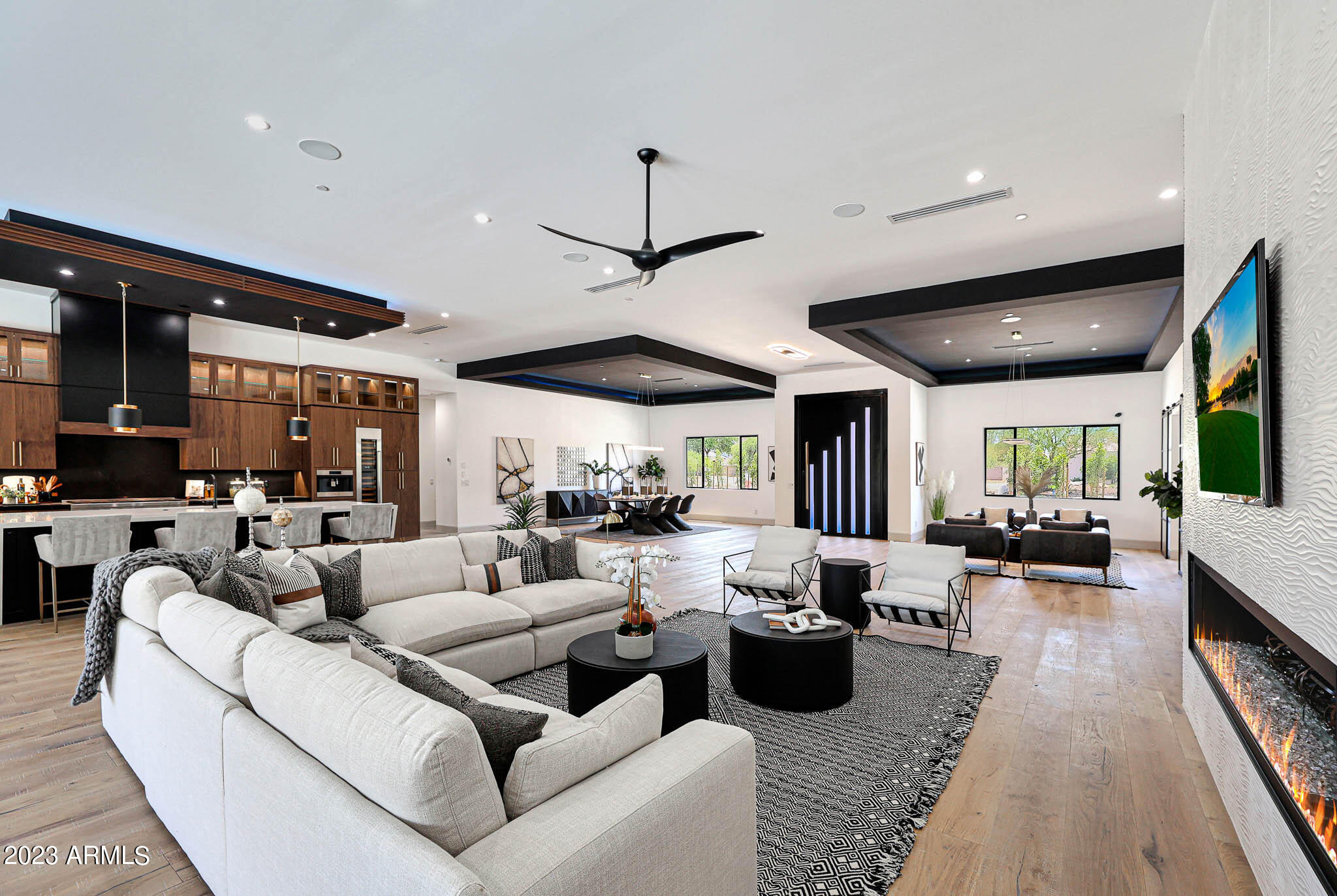 CACTUS VILLAS - Residential