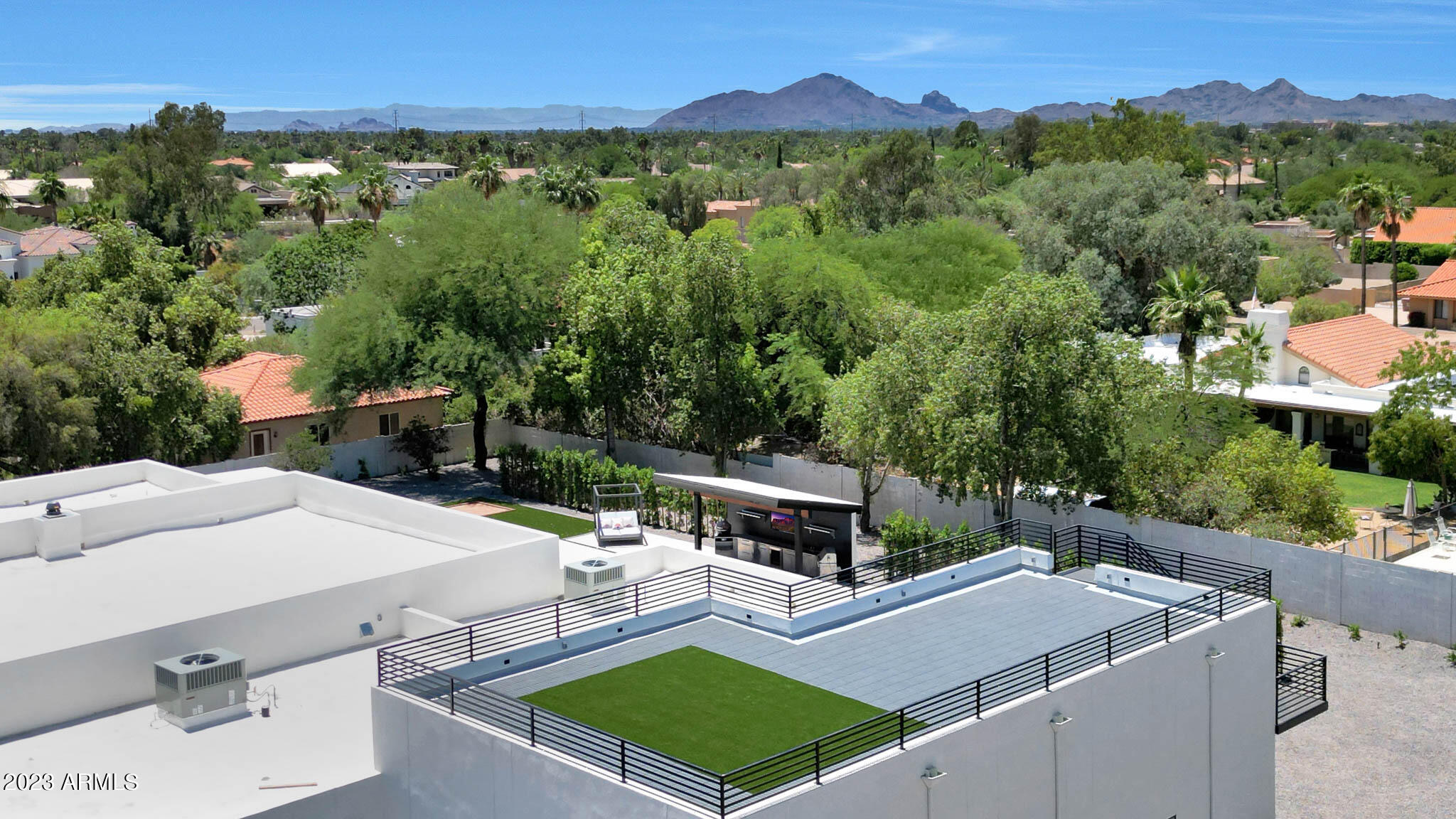CACTUS VILLAS - Residential