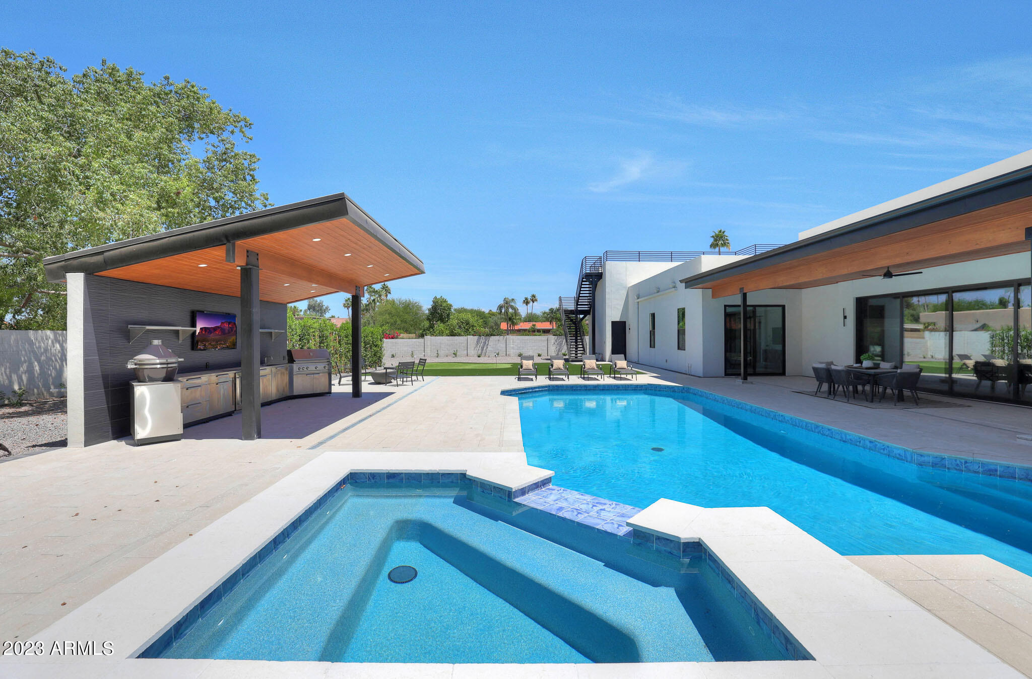 CACTUS VILLAS - Residential