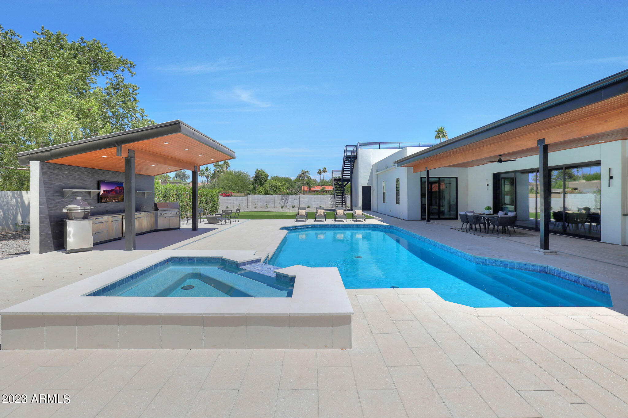 CACTUS VILLAS - Residential