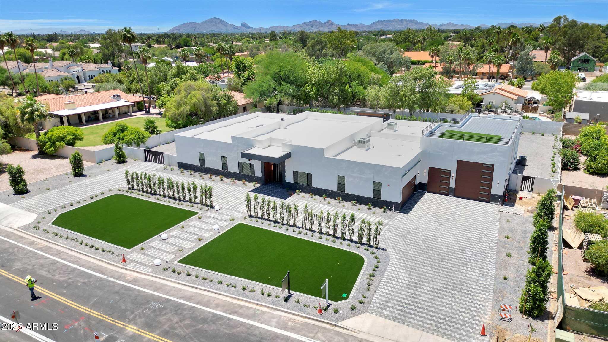 CACTUS VILLAS - Residential
