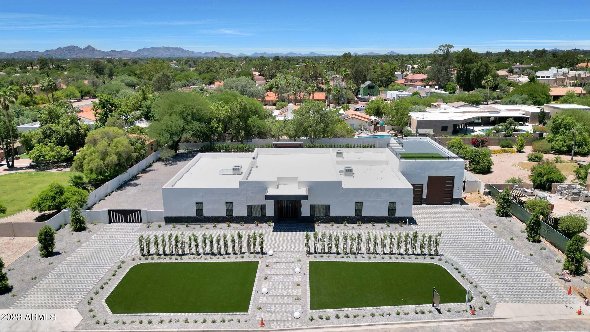 CACTUS VILLAS - Residential