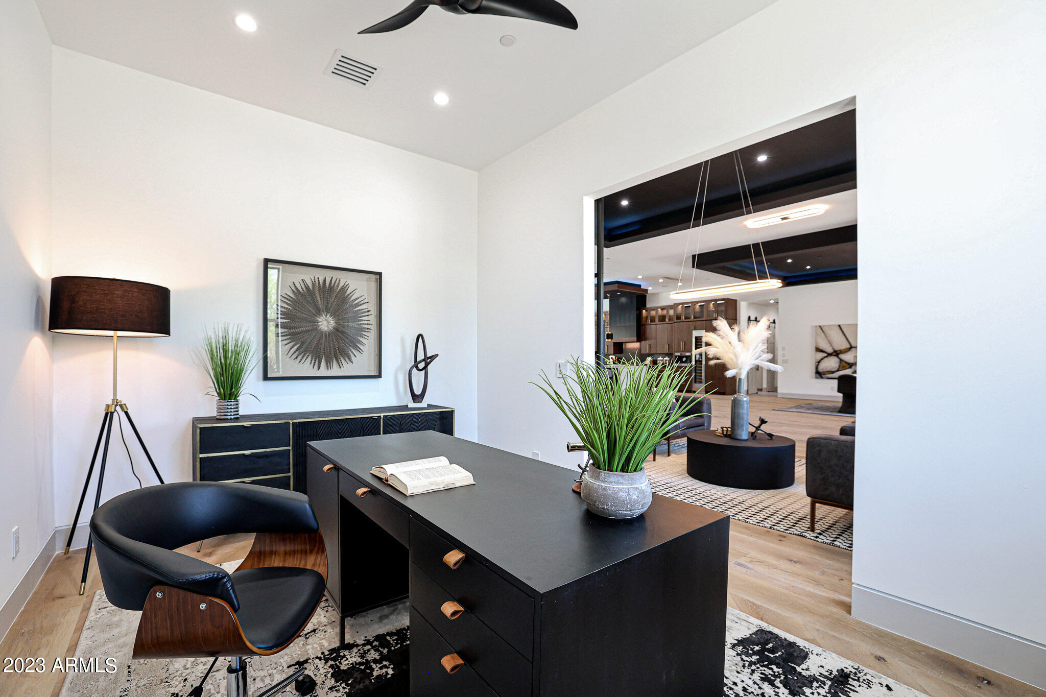 CACTUS VILLAS - Residential