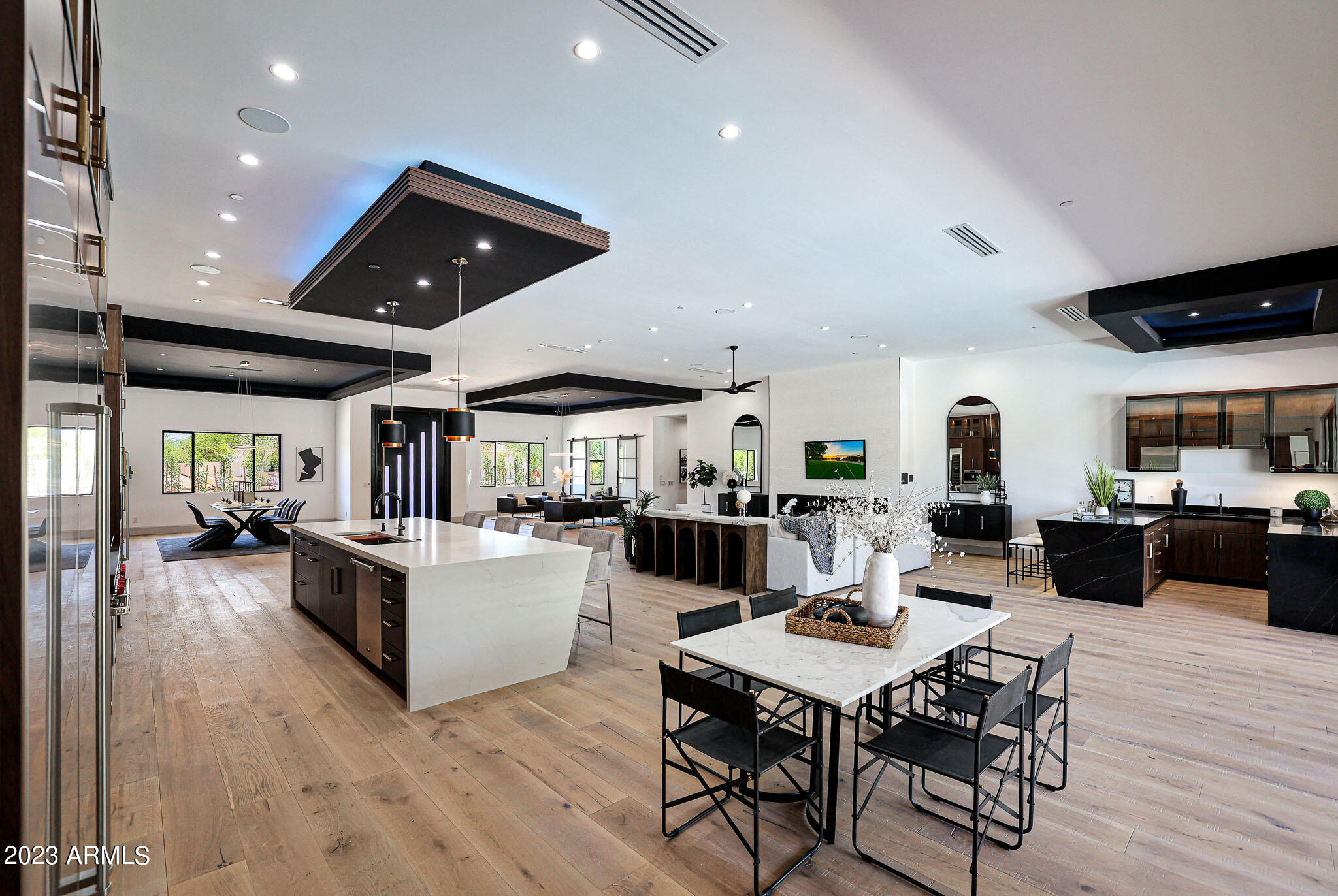 CACTUS VILLAS - Residential