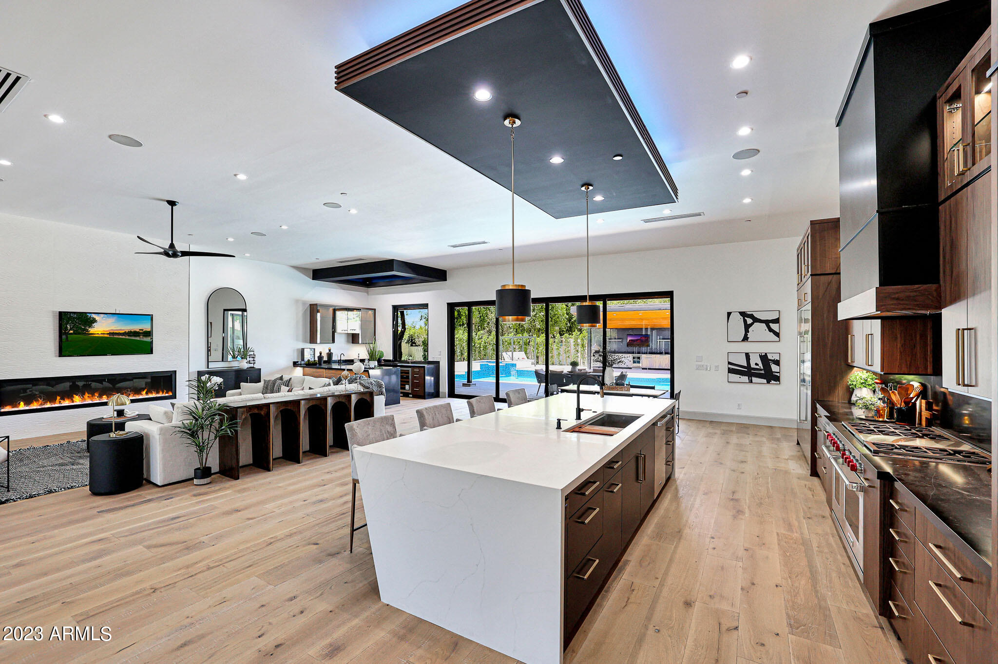 CACTUS VILLAS - Residential