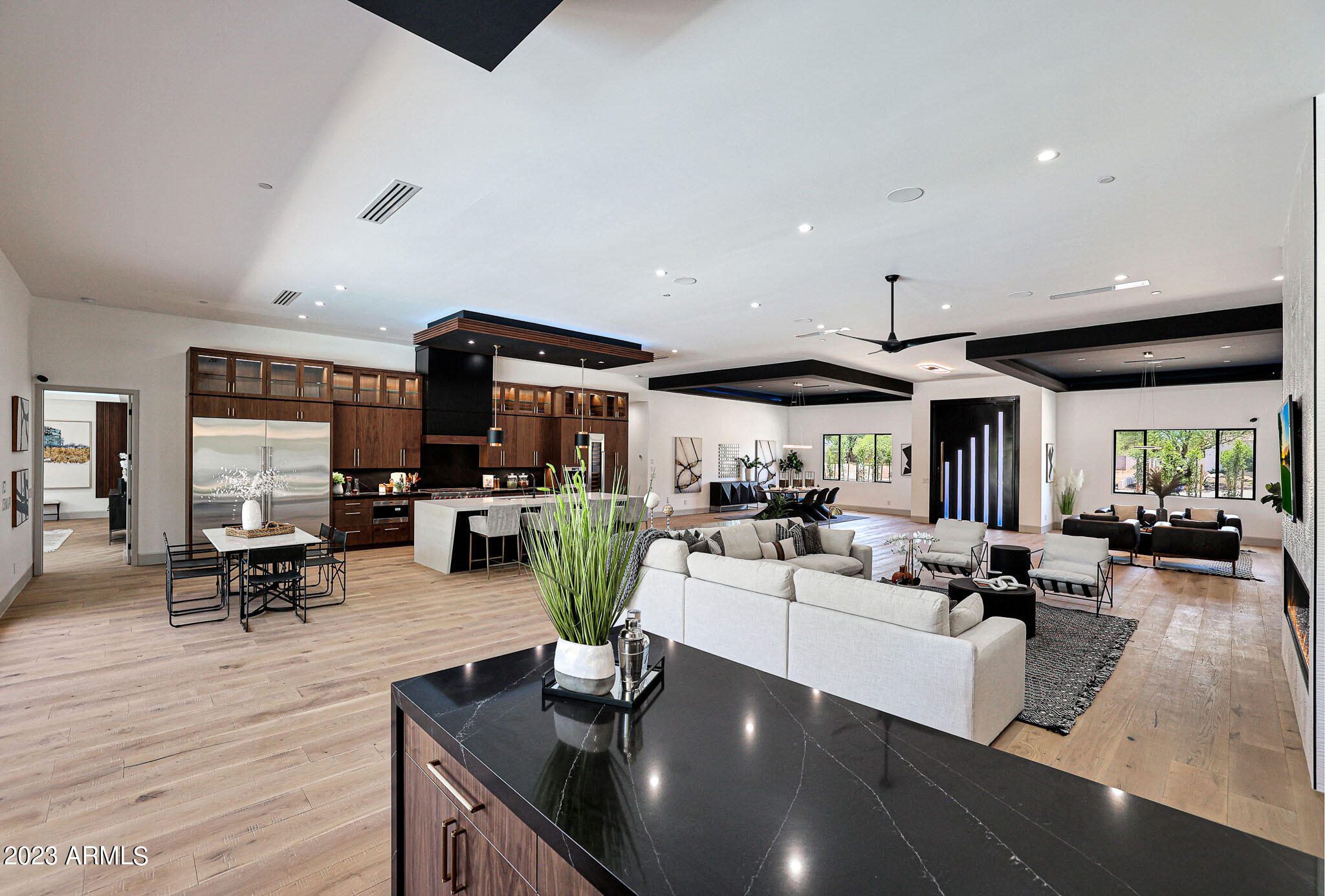 CACTUS VILLAS - Residential