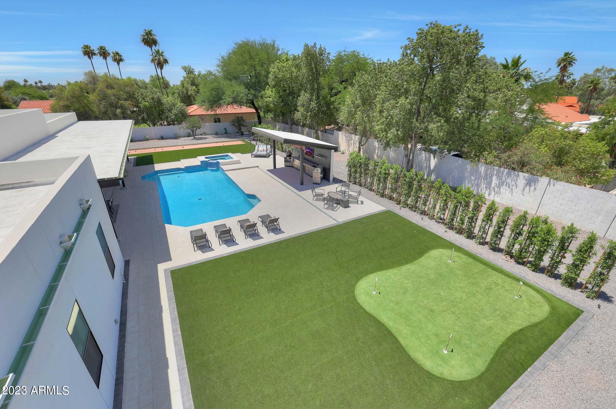 CACTUS VILLAS - Residential
