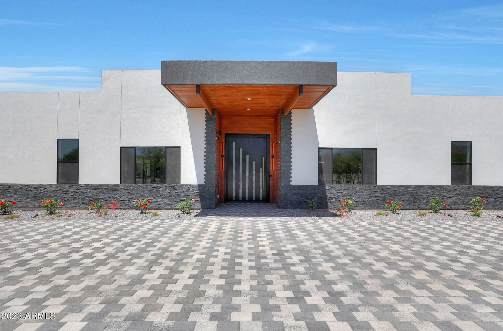 CACTUS VILLAS - Residential