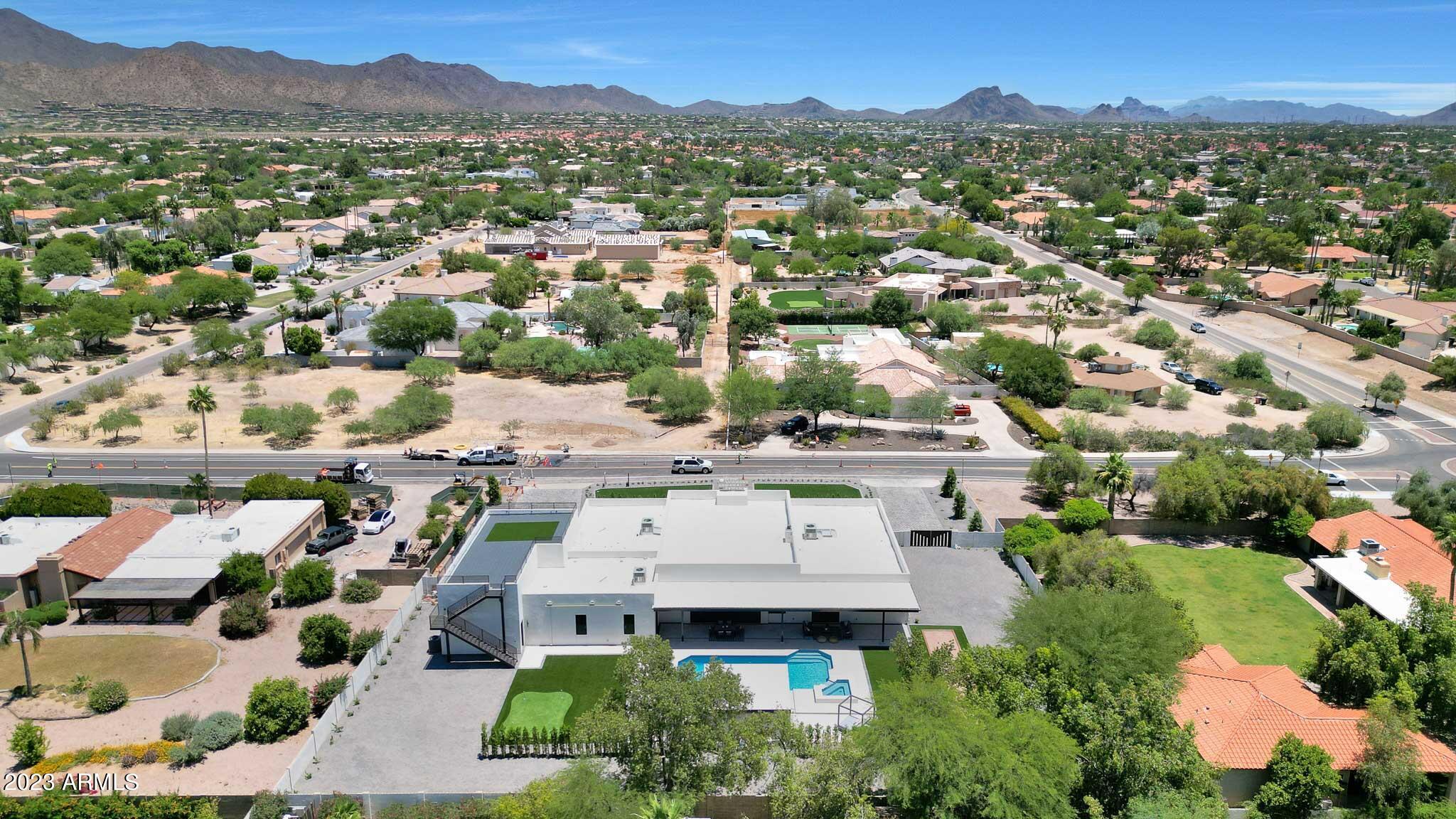 CACTUS VILLAS - Residential