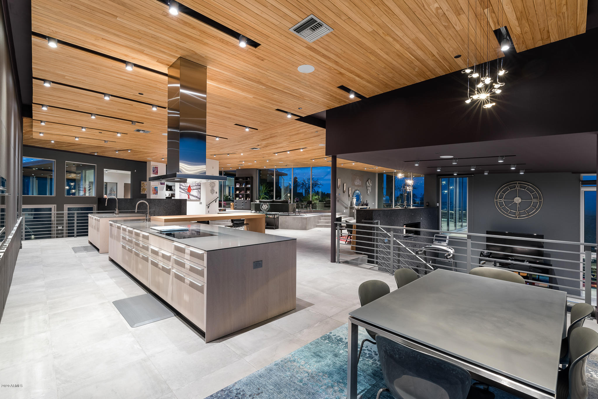 EAGLES NEST - Residential
