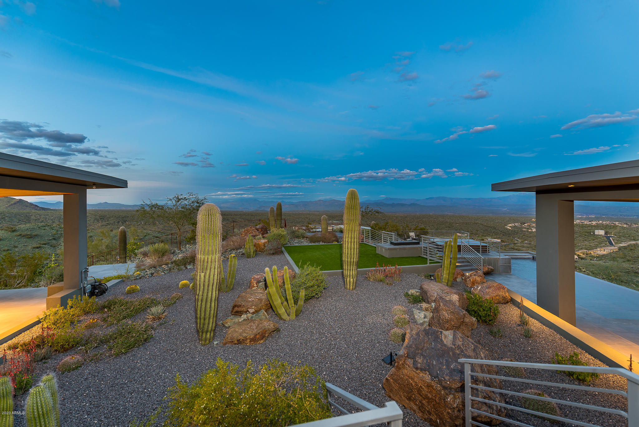 EAGLES NEST - Residential