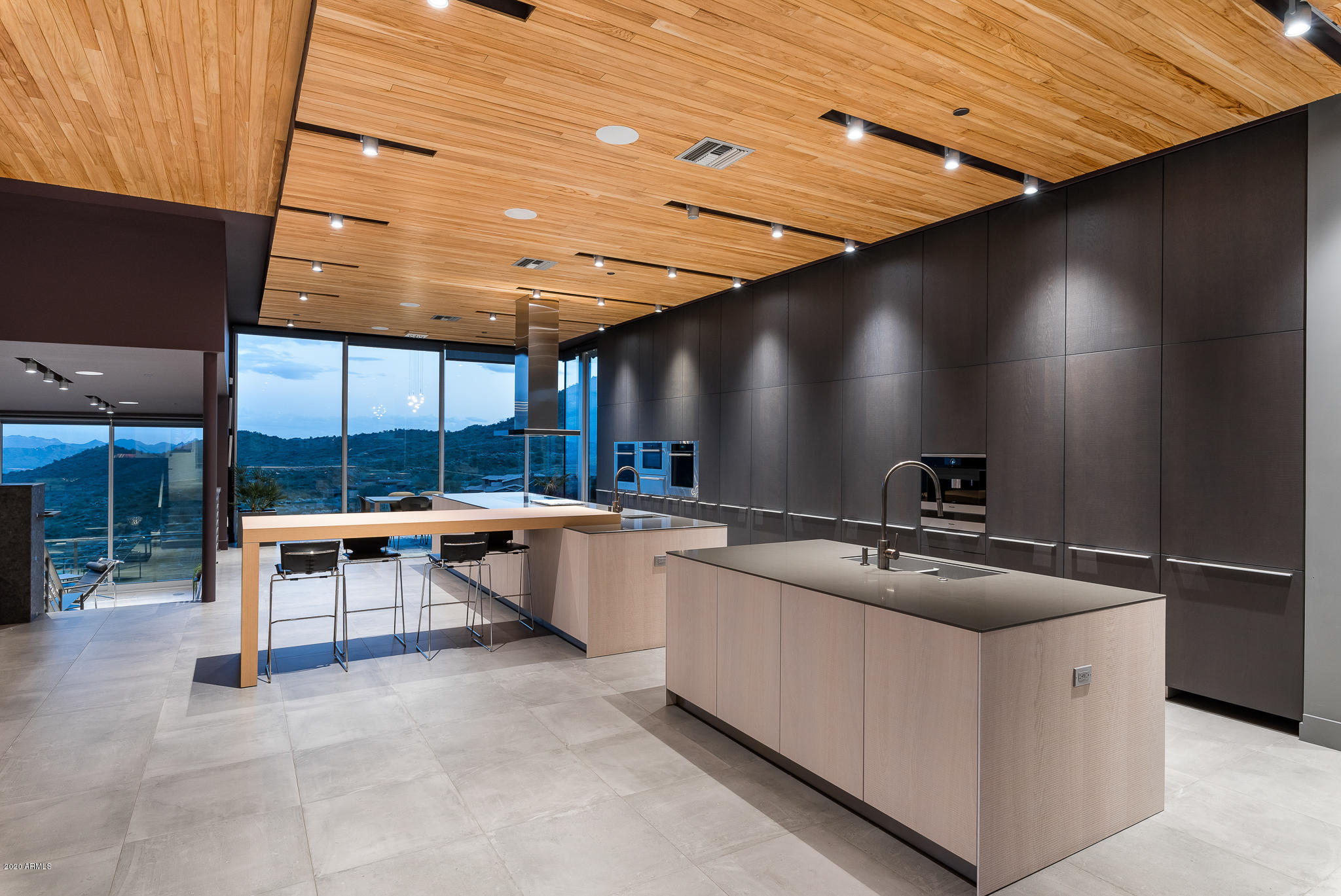 EAGLES NEST - Residential