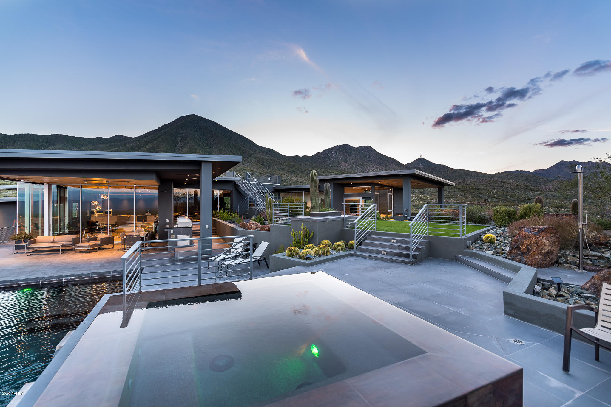 EAGLES NEST - Residential