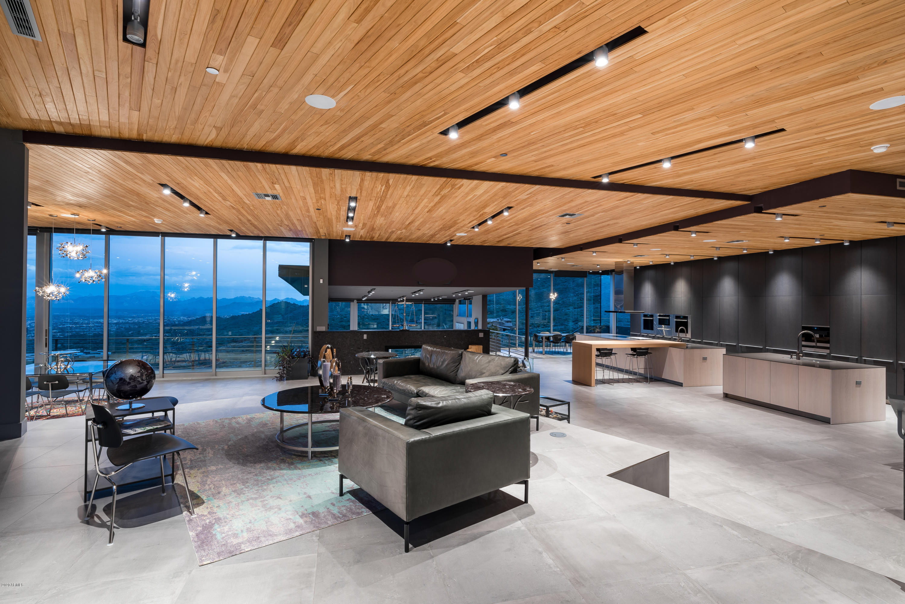 EAGLES NEST - Residential