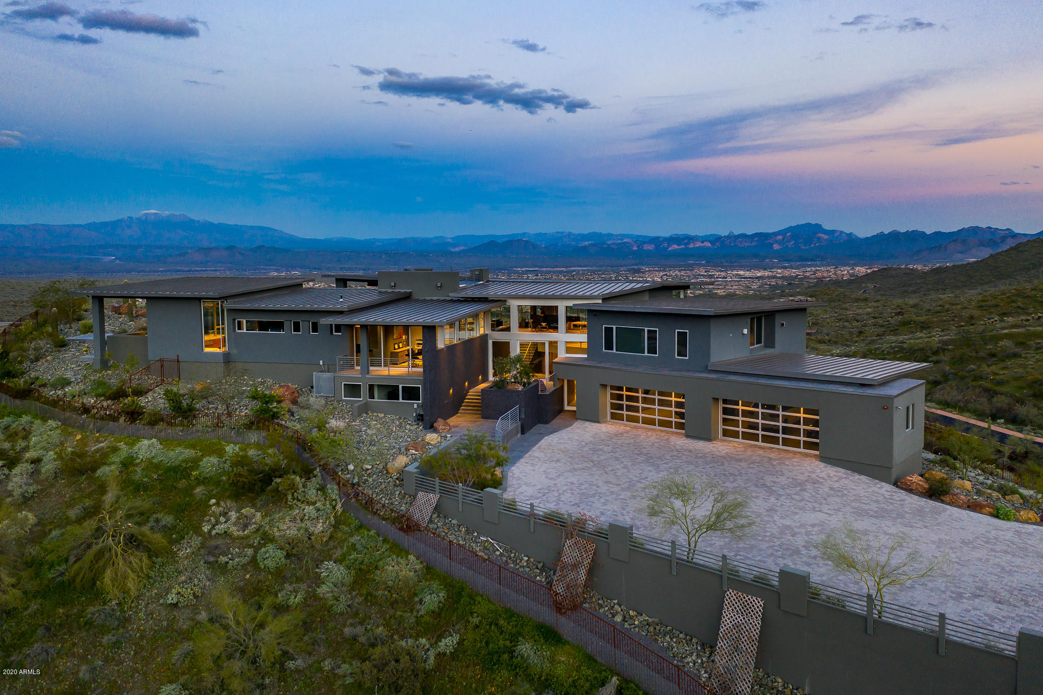 EAGLES NEST - Residential