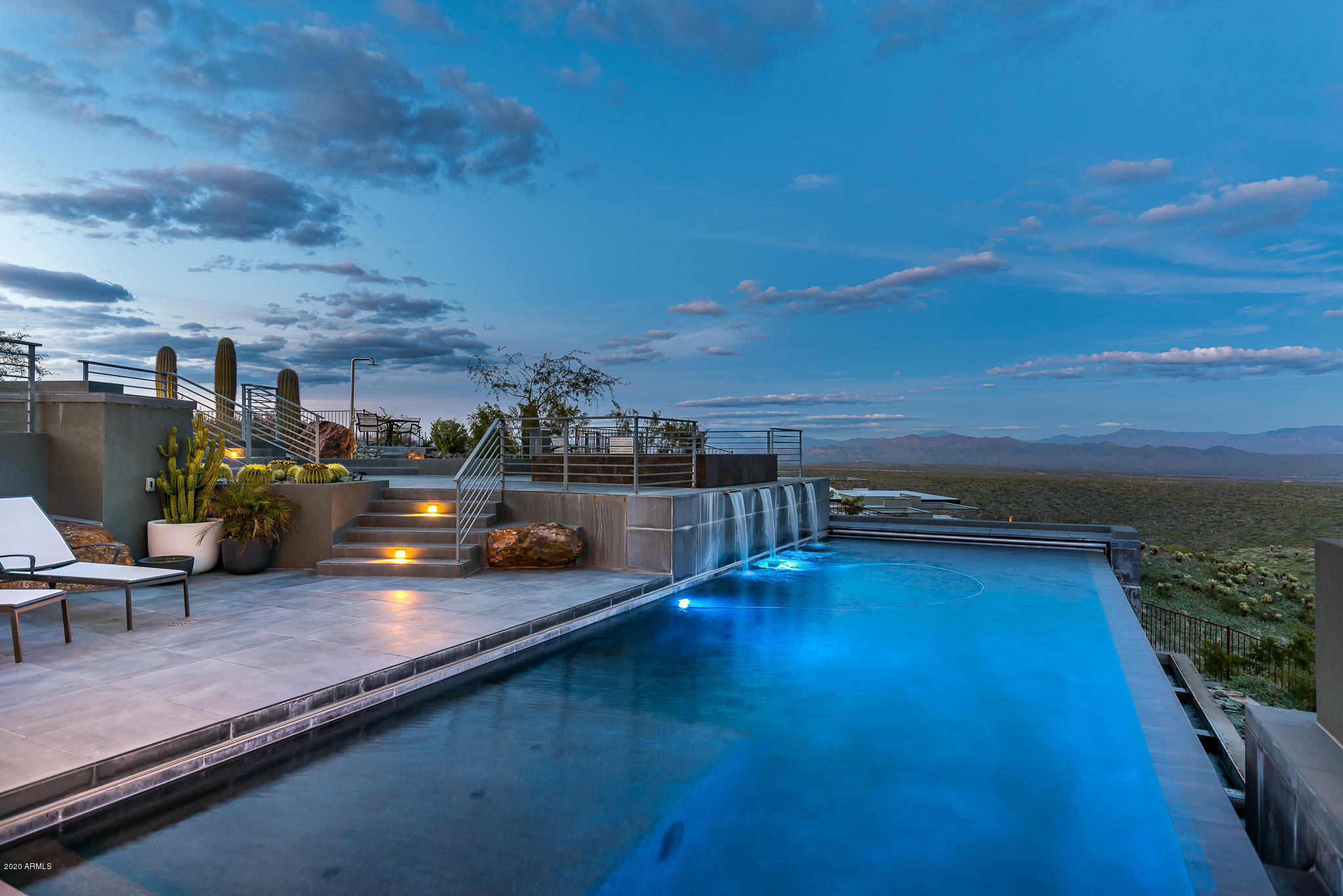 EAGLES NEST - Residential
