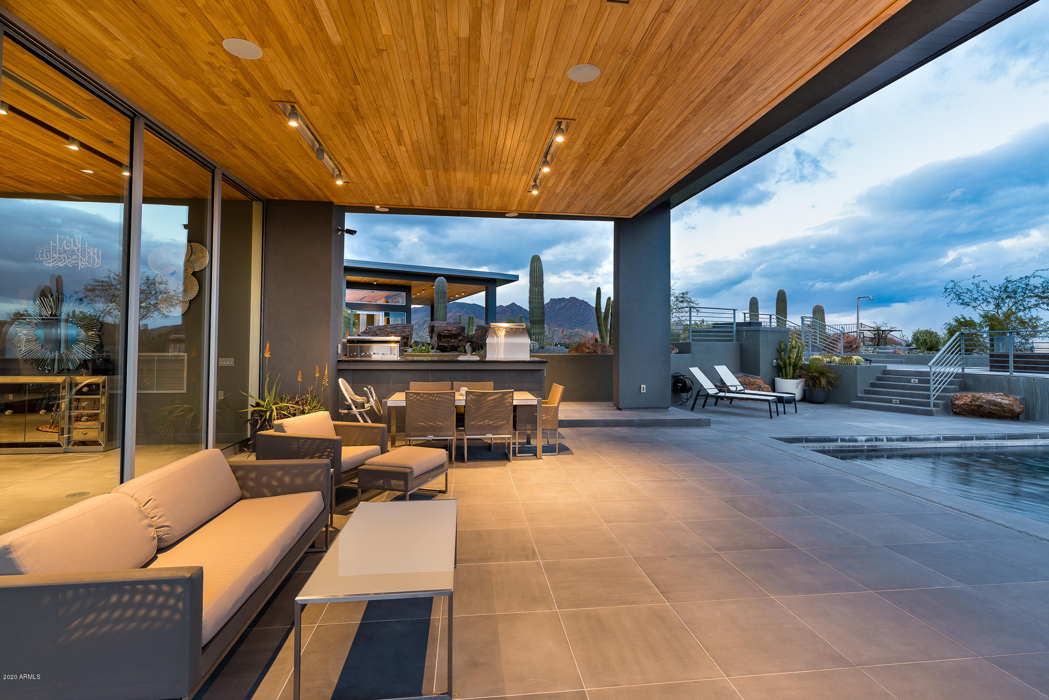 EAGLES NEST - Residential