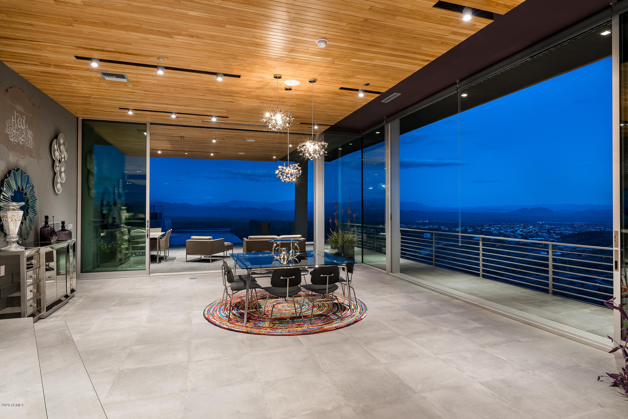 EAGLES NEST - Residential