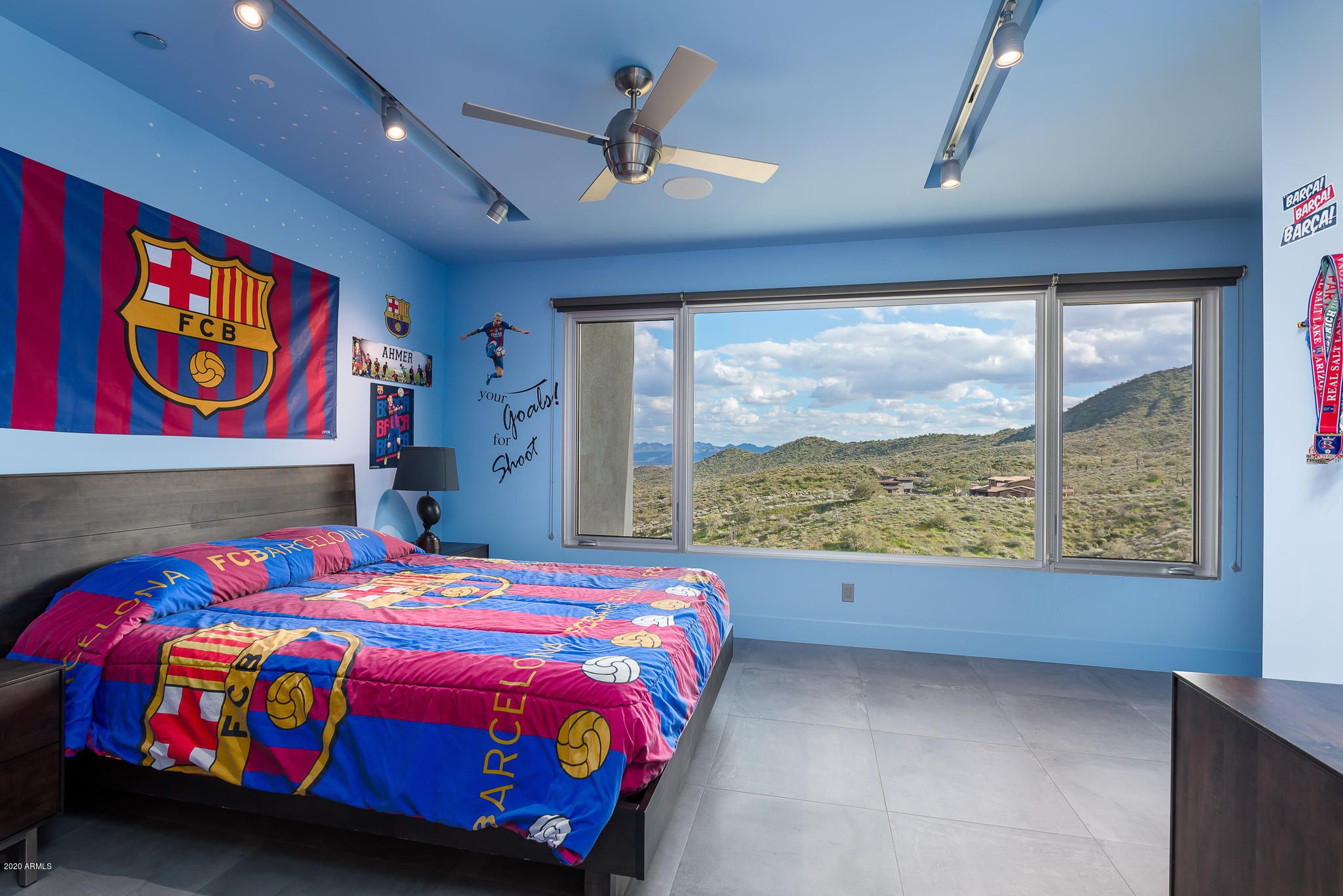 EAGLES NEST - Residential
