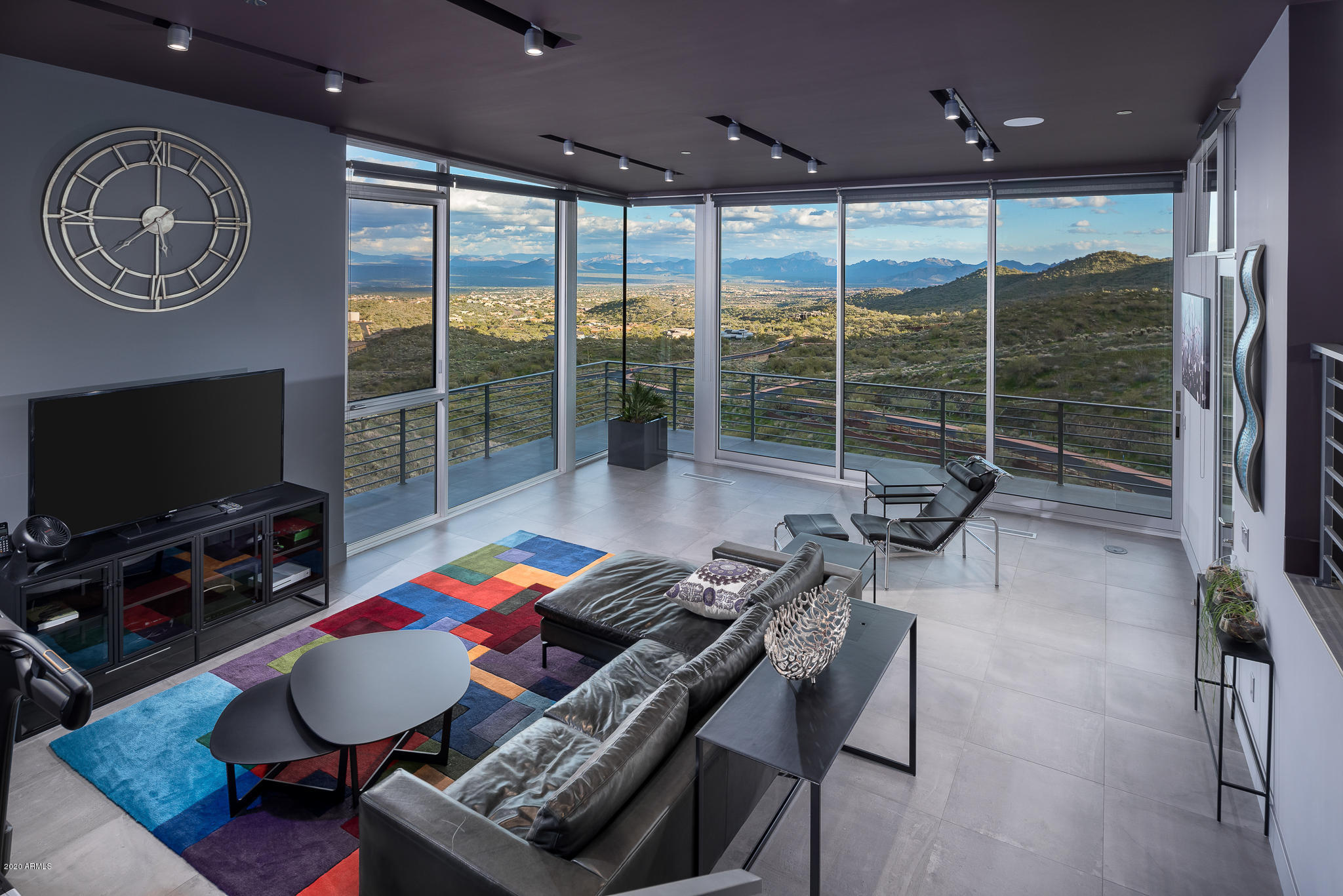 EAGLES NEST - Residential