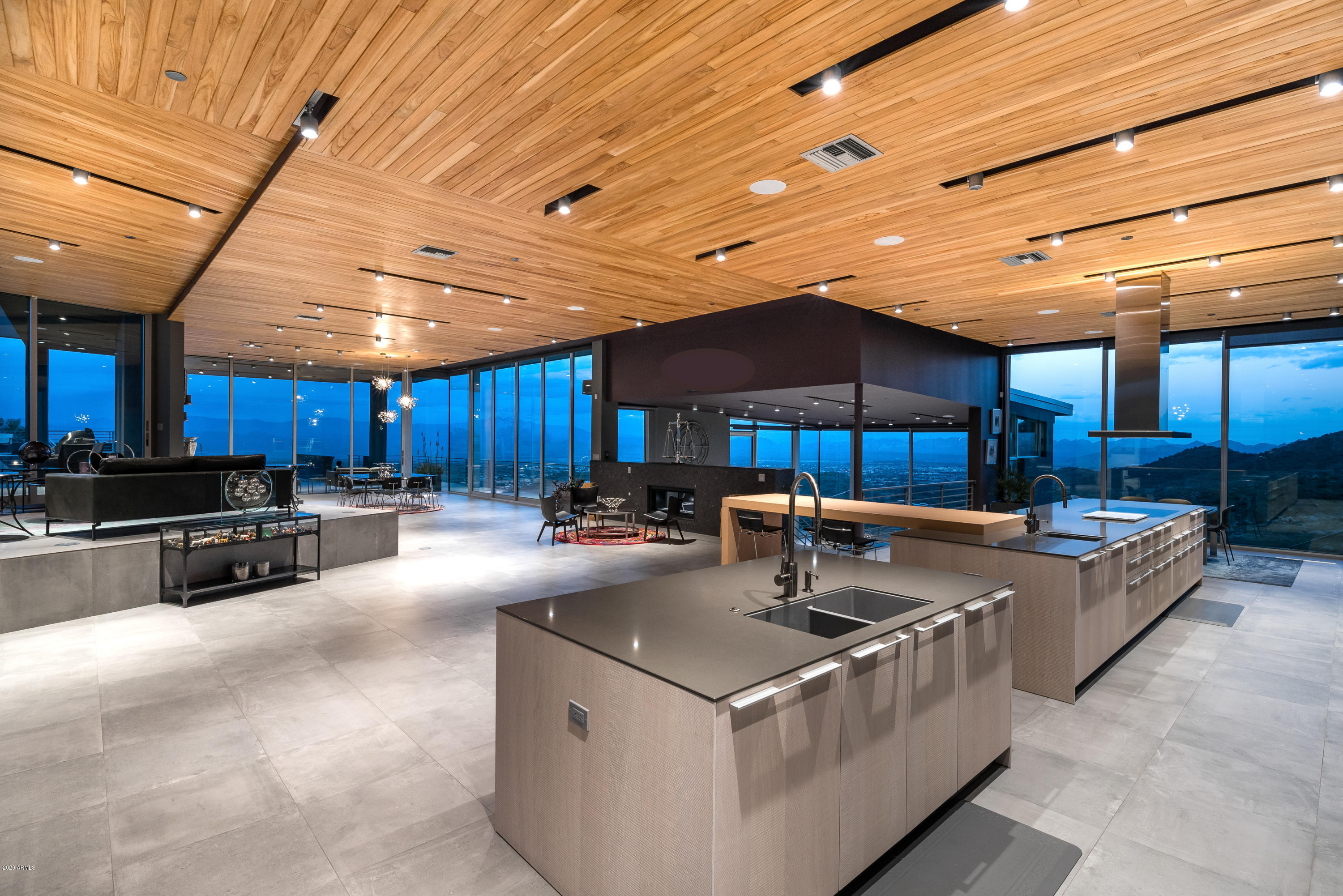EAGLES NEST - Residential