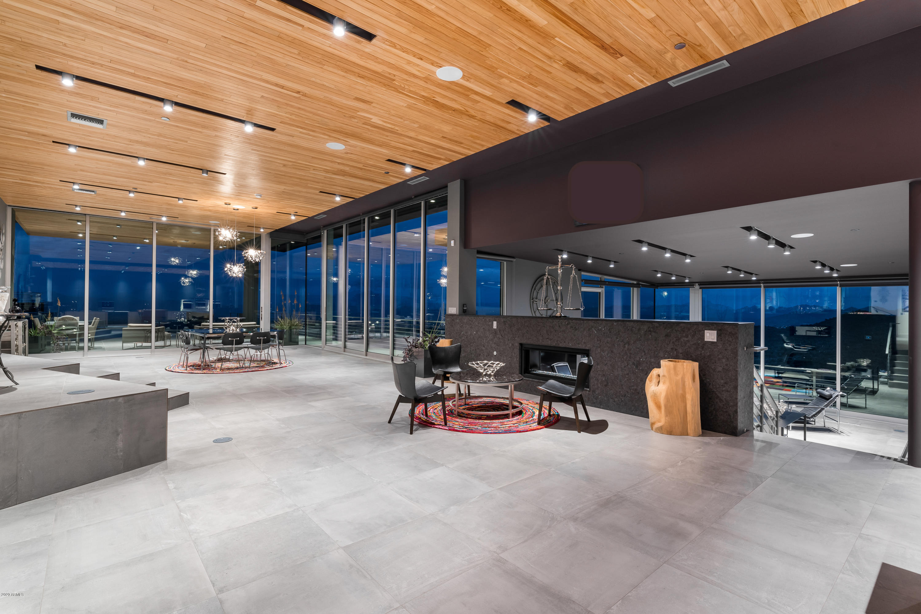 EAGLES NEST - Residential