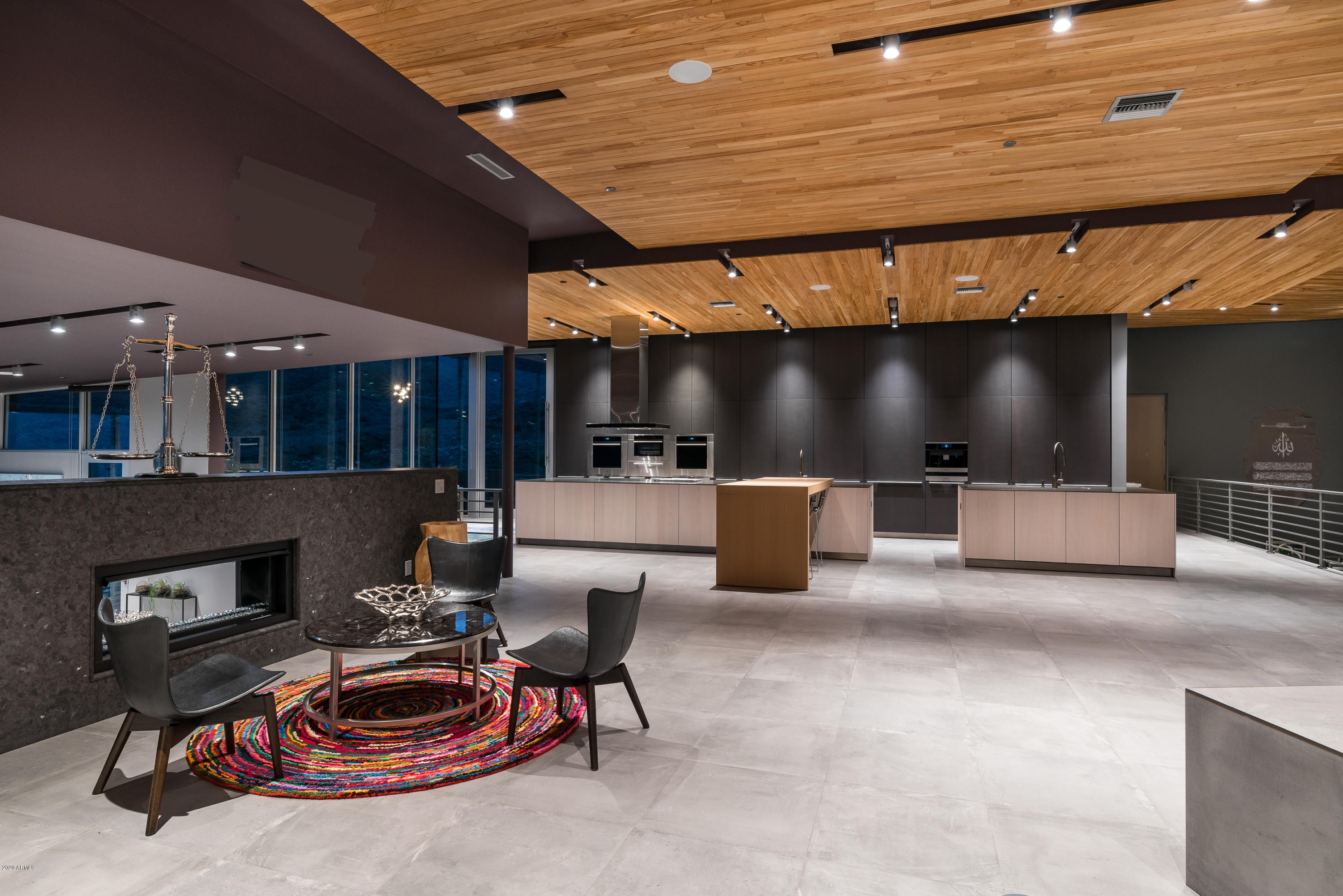 EAGLES NEST - Residential