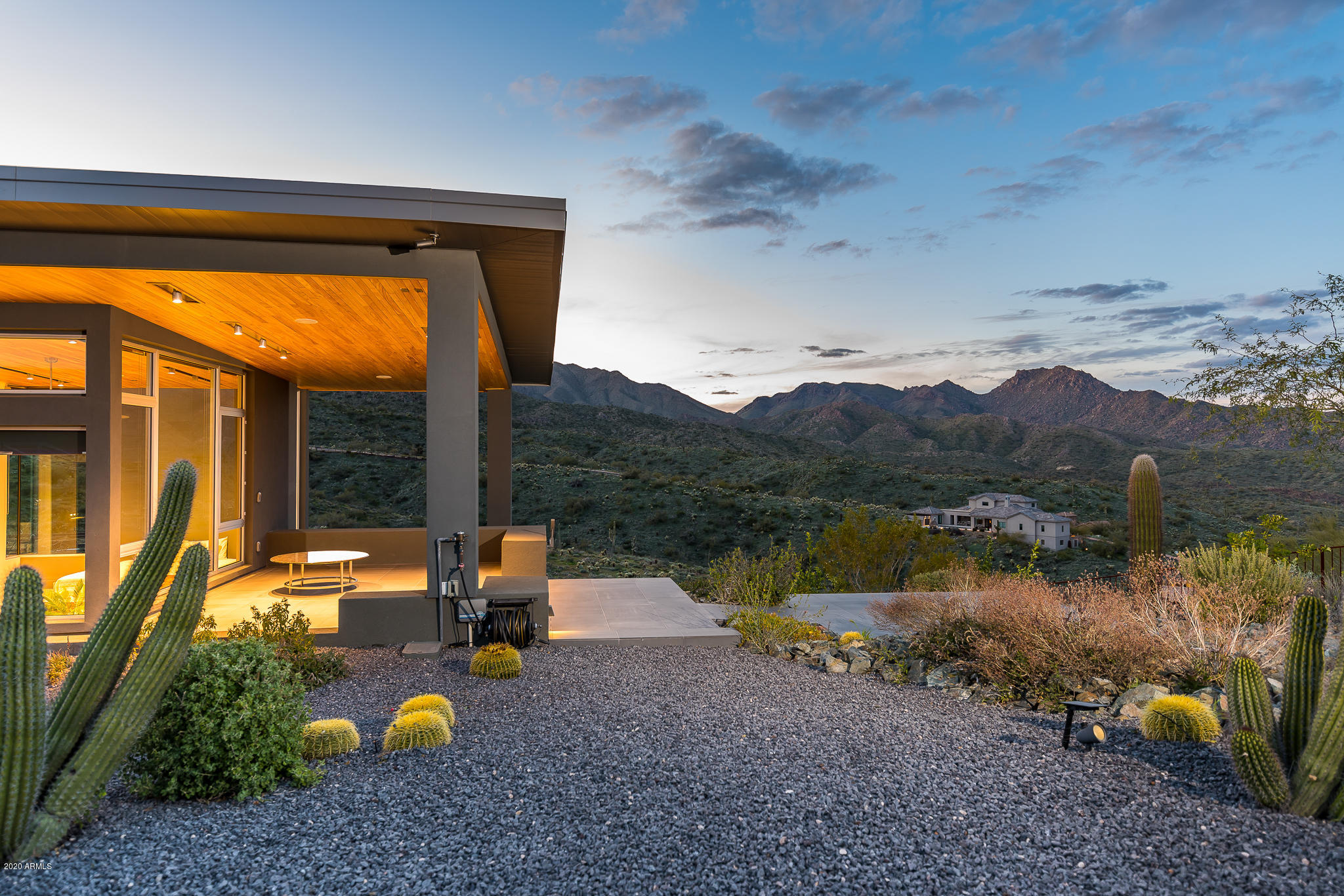 EAGLES NEST - Residential