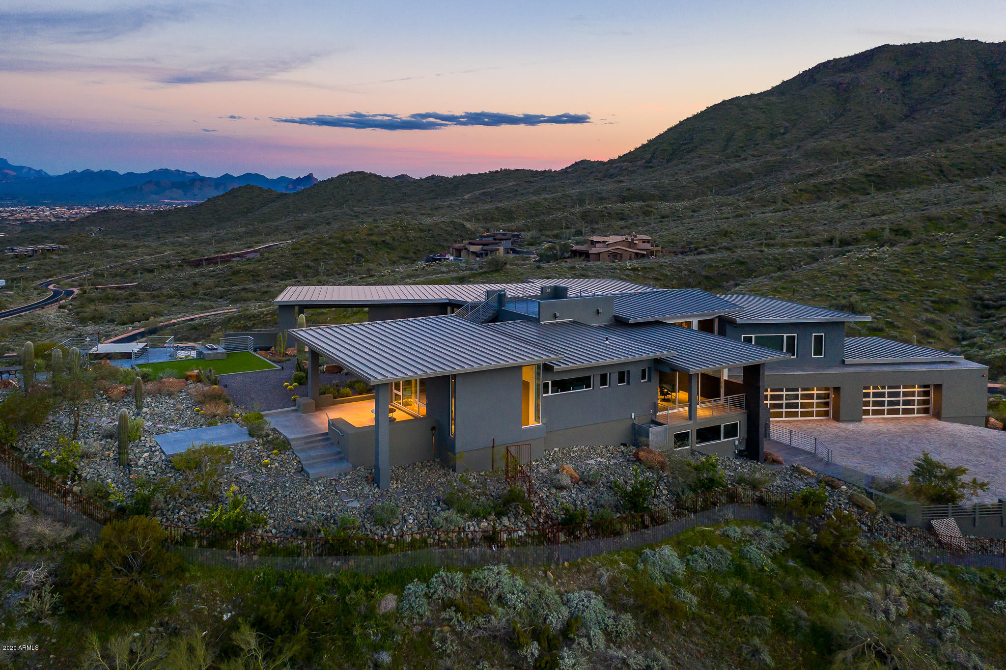 EAGLES NEST - Residential