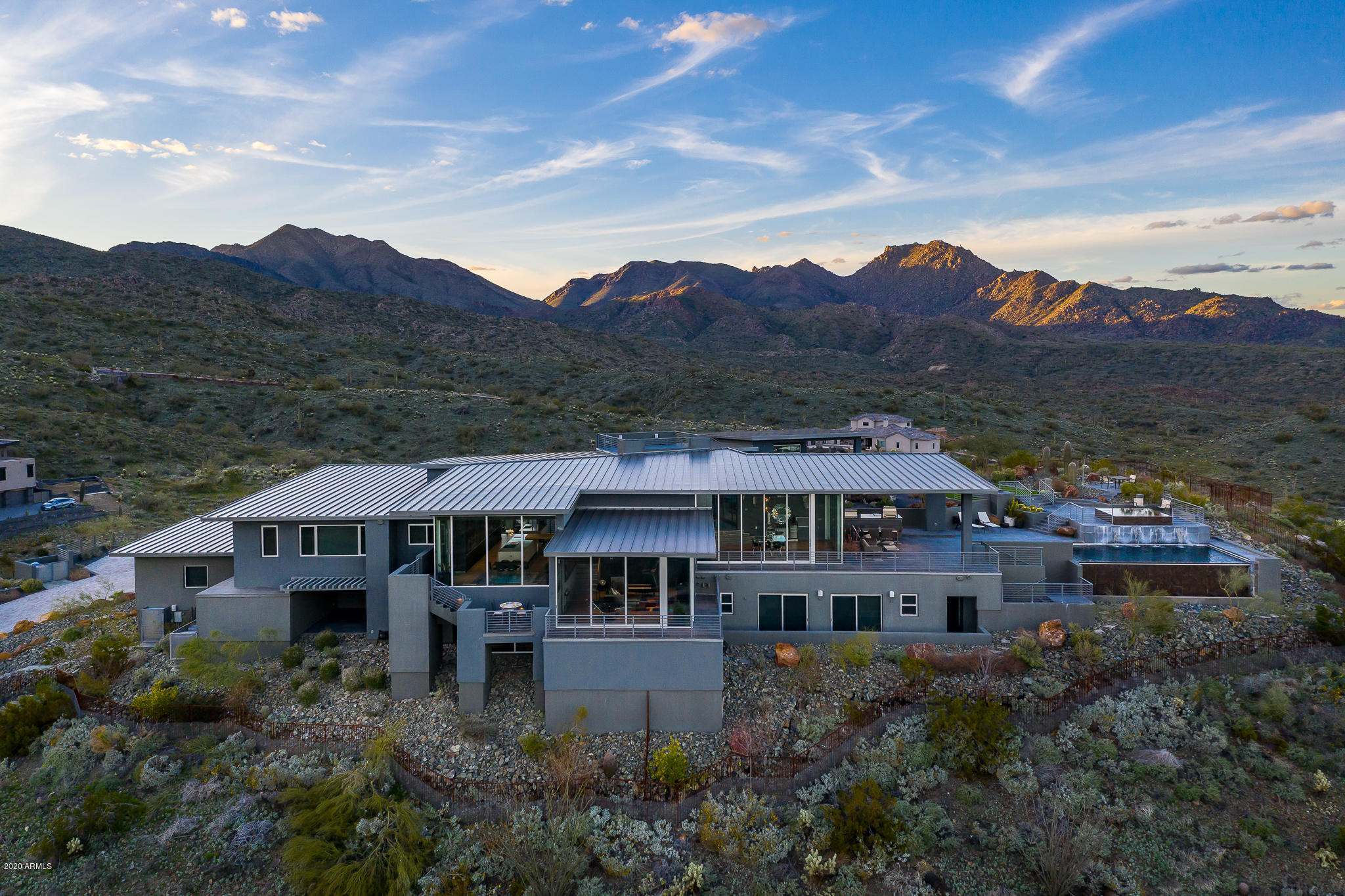 EAGLES NEST - Residential