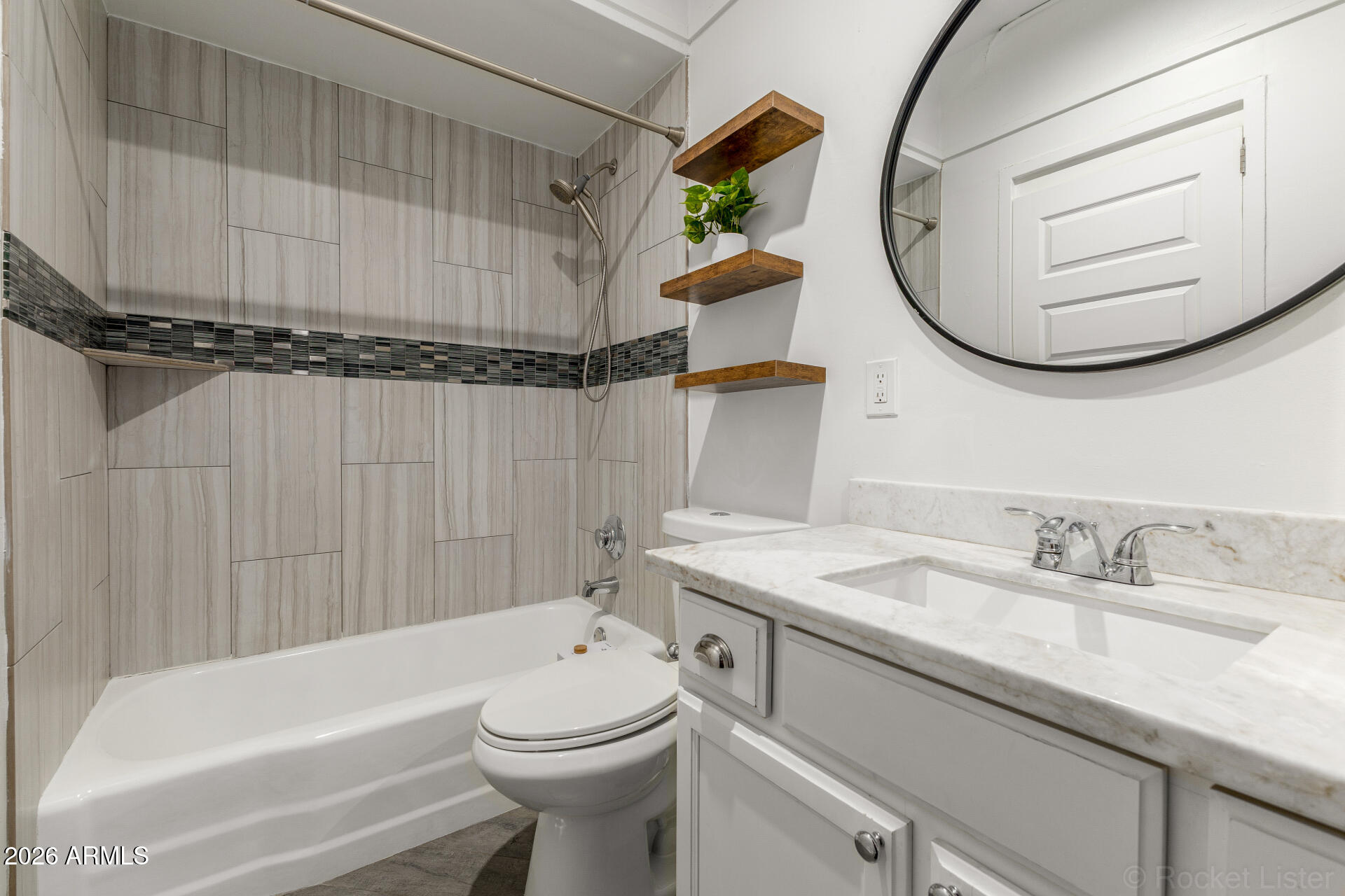 LANDMARK TOWERS CONDOMINIUM - Residential