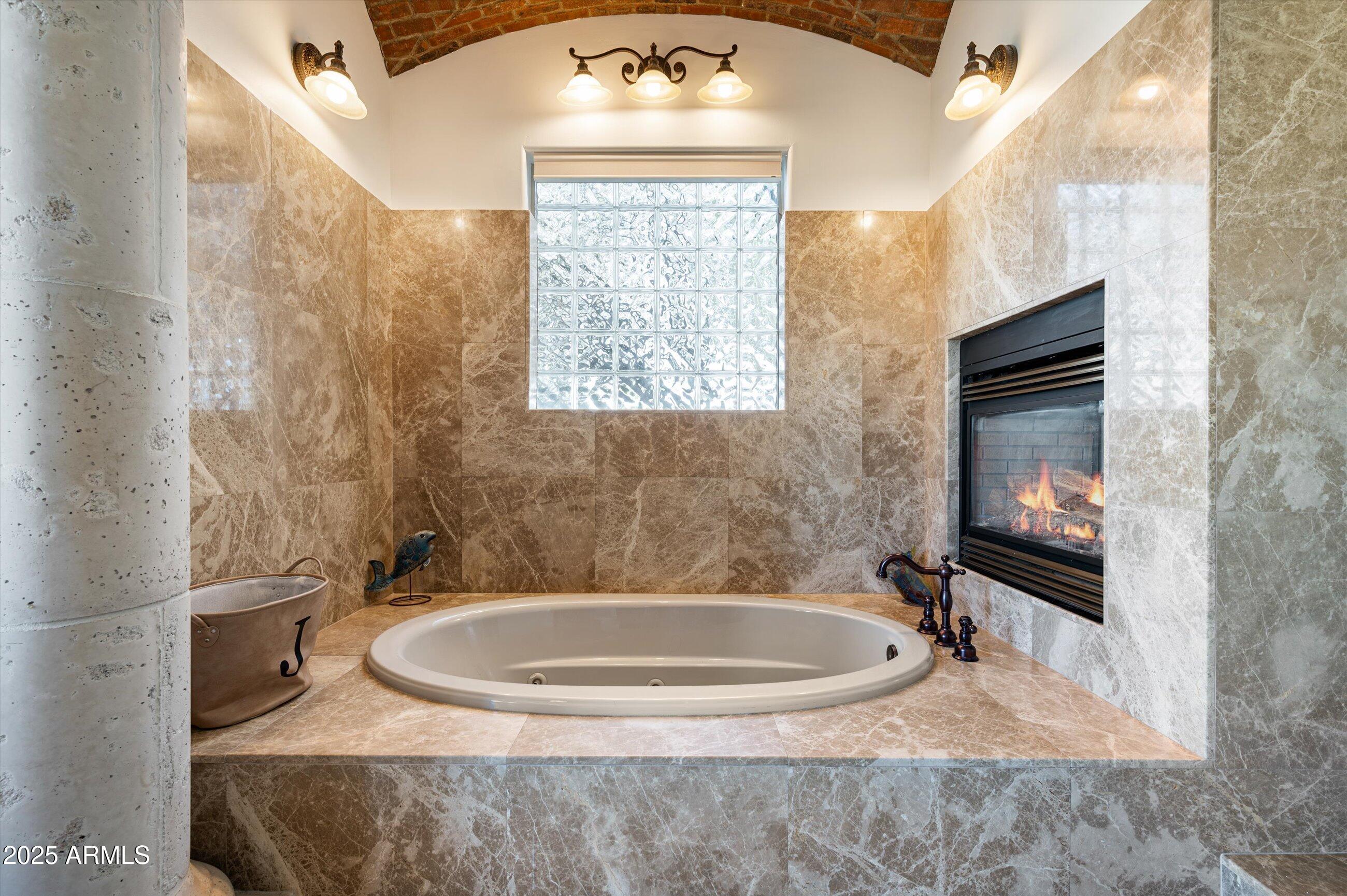Pinnacle Canyon - Residential