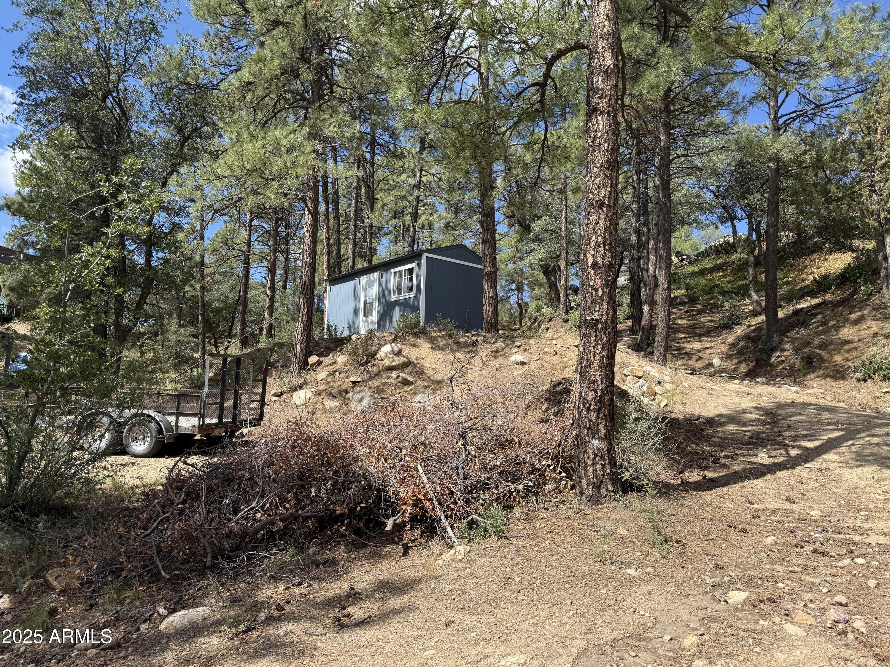 MALNETTA THARSING DIVISION OF CROWN KING ACRES - Land