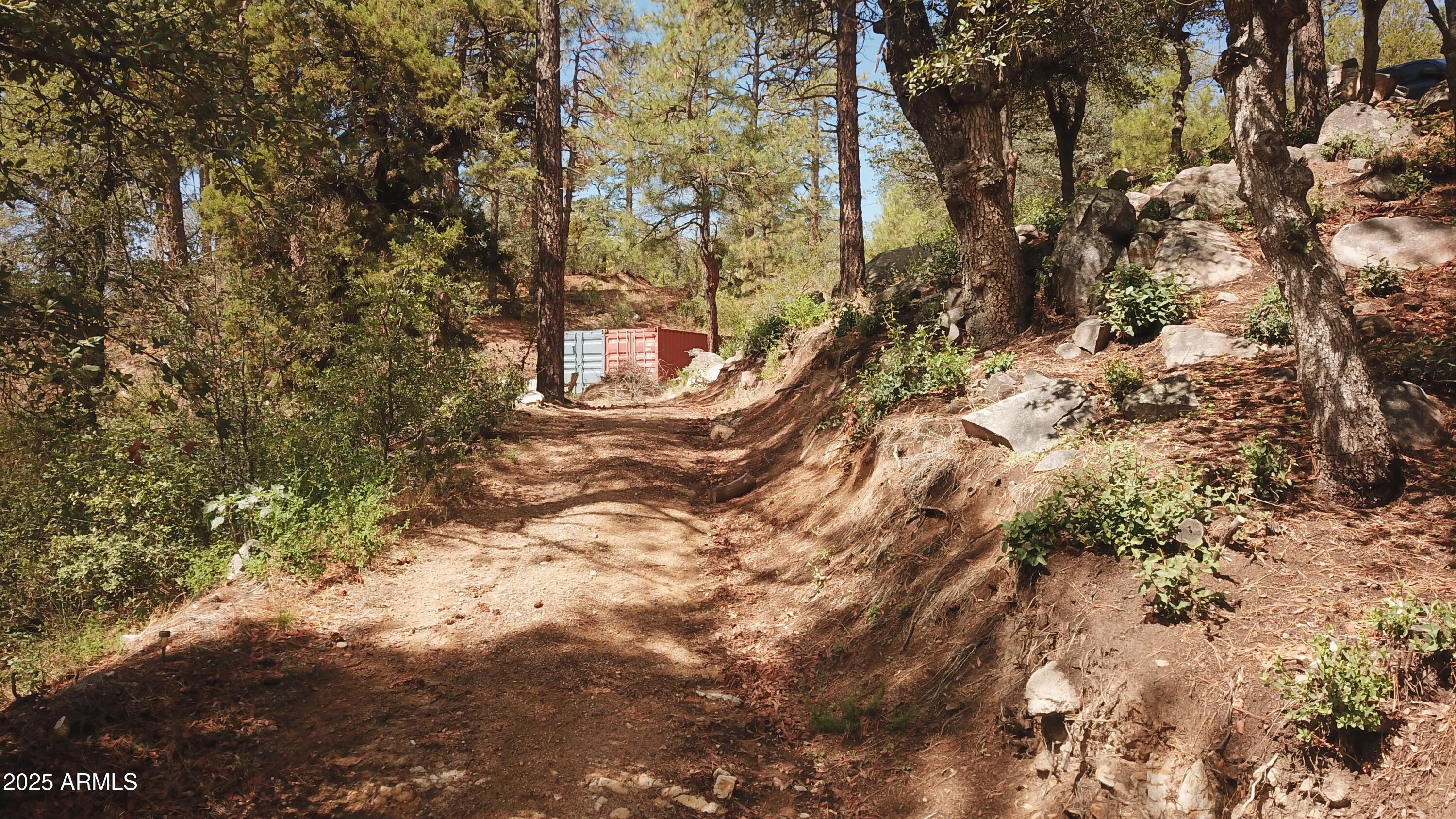 MALNETTA THARSING DIVISION OF CROWN KING ACRES - Land