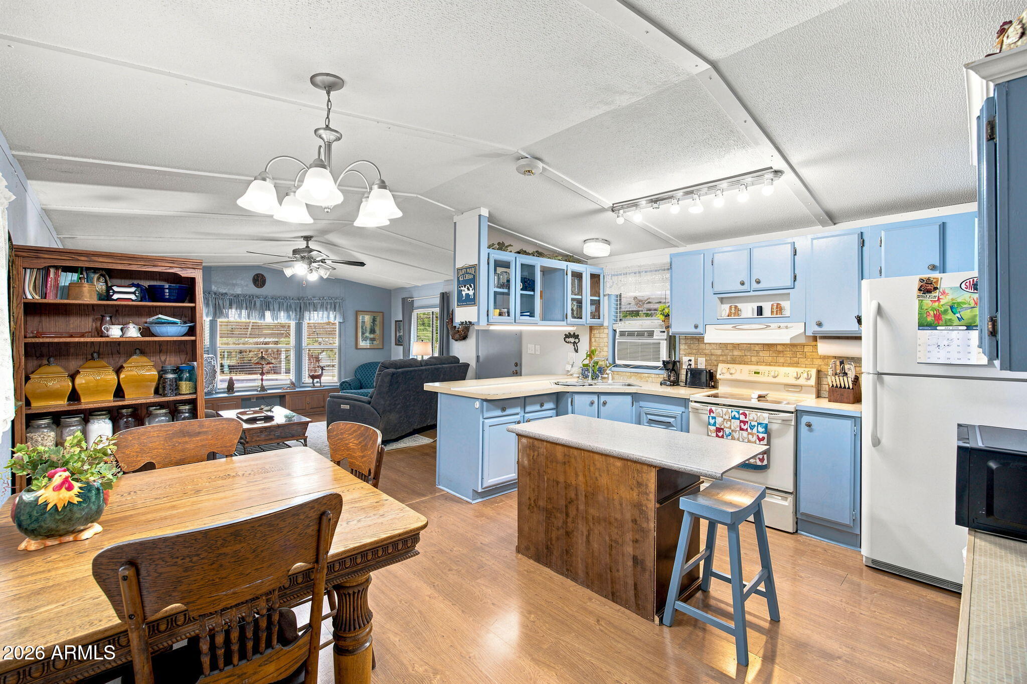 TIMBERLAKE PINES UNIT 5 - Residential