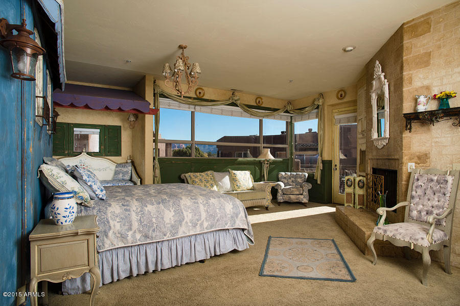 Adobe Grand Villas - a boutique hotel of 16 themed luxury villas. - Commercial Sale