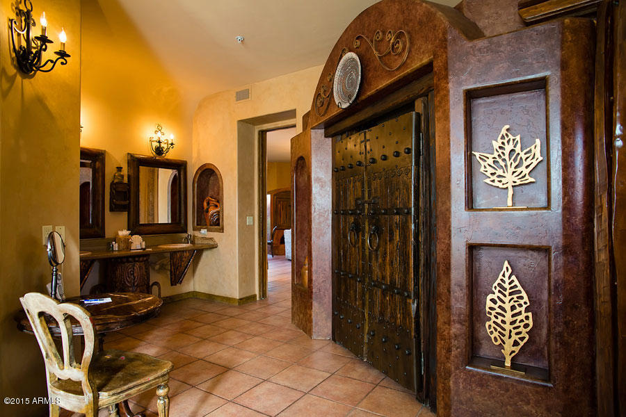 Adobe Grand Villas - a boutique hotel of 16 themed luxury villas. - Commercial Sale