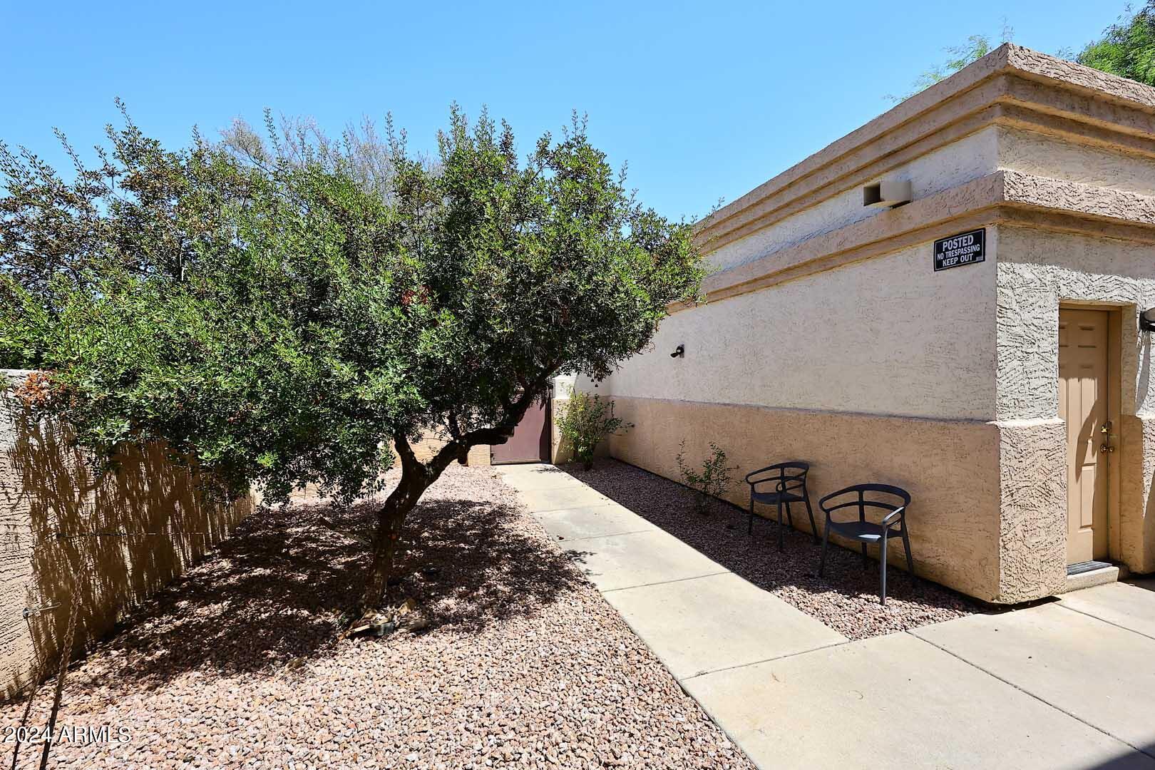 BETHANY PLACE COURTS - Residential Lease