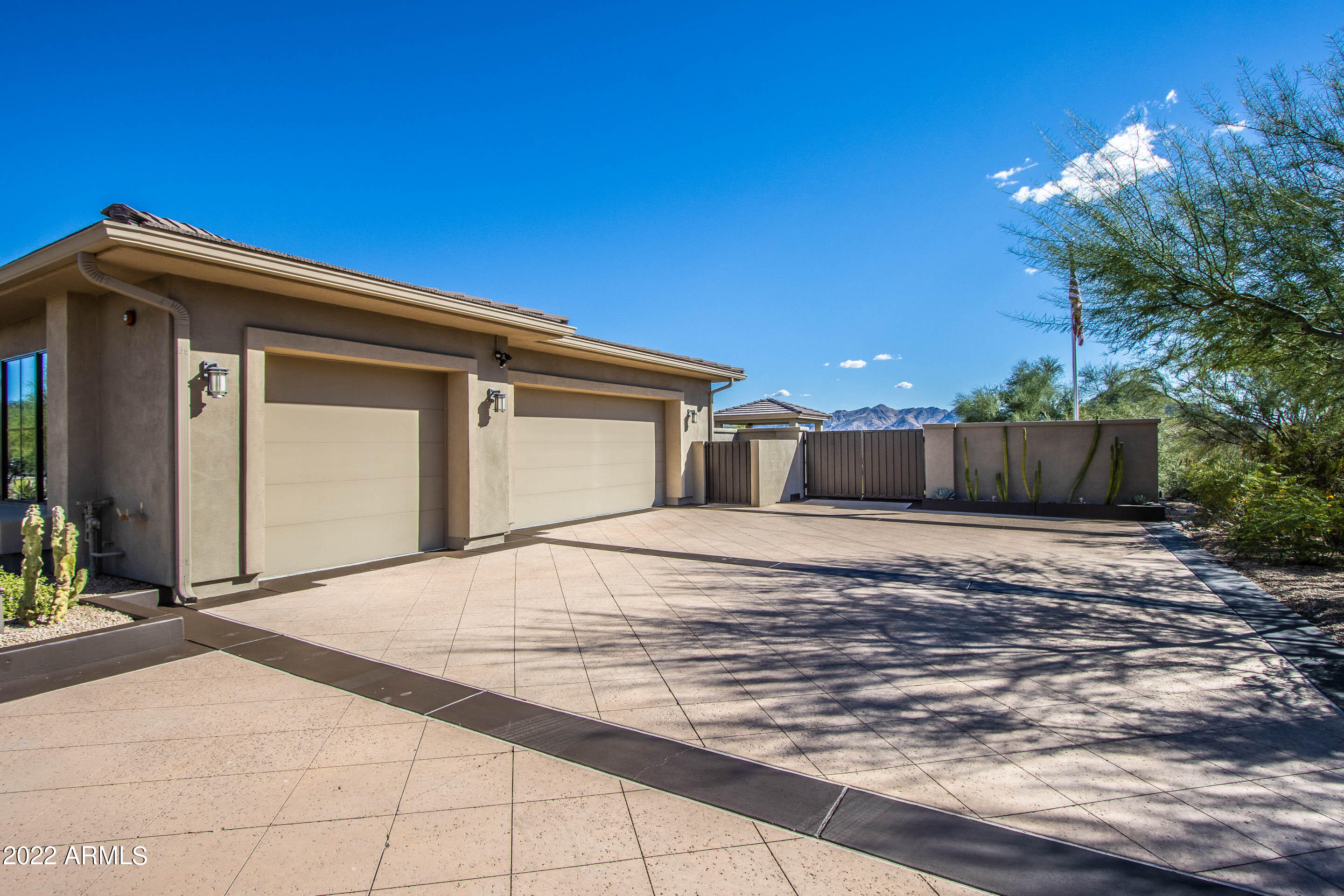 TROON VERDE - Residential