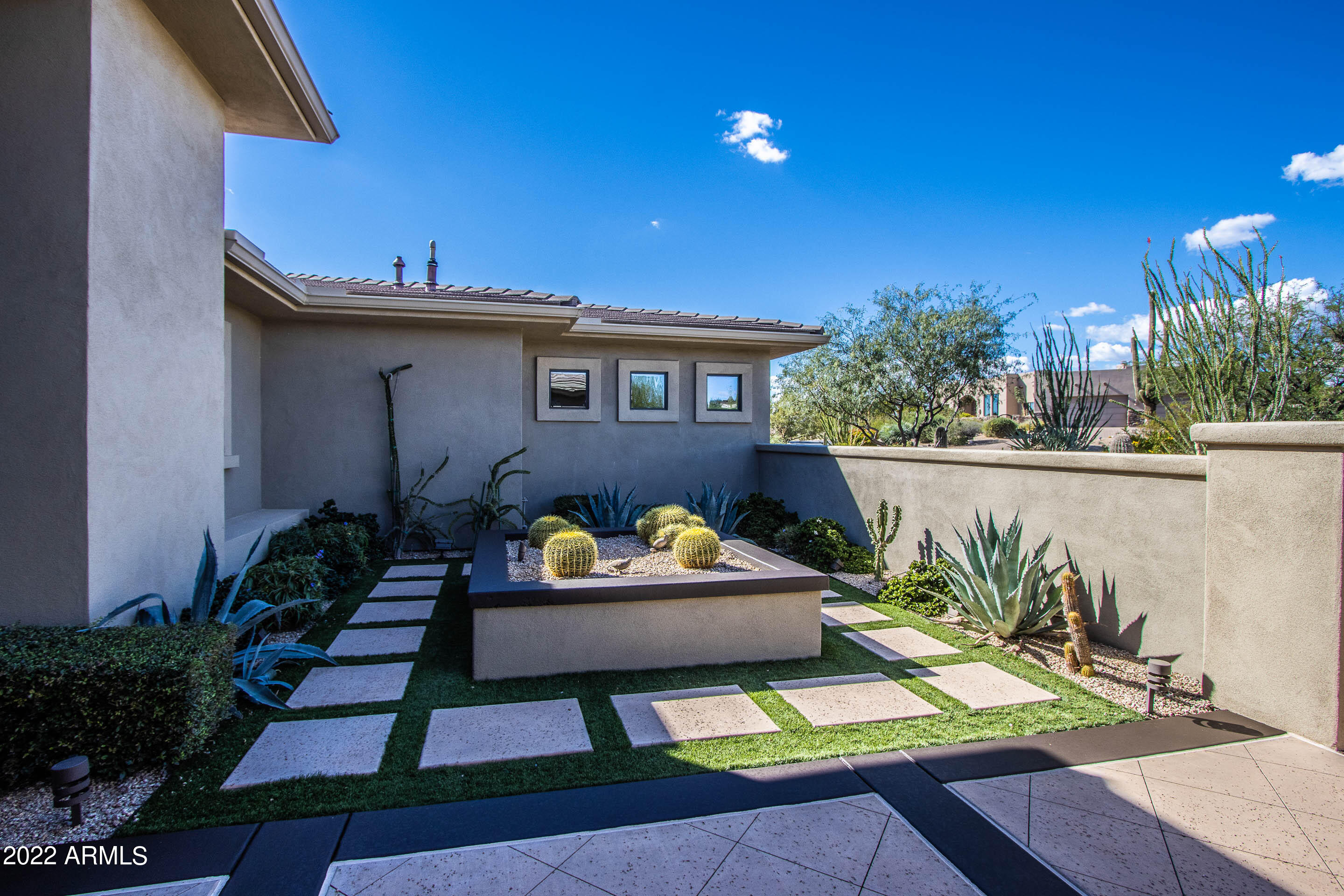 TROON VERDE - Residential