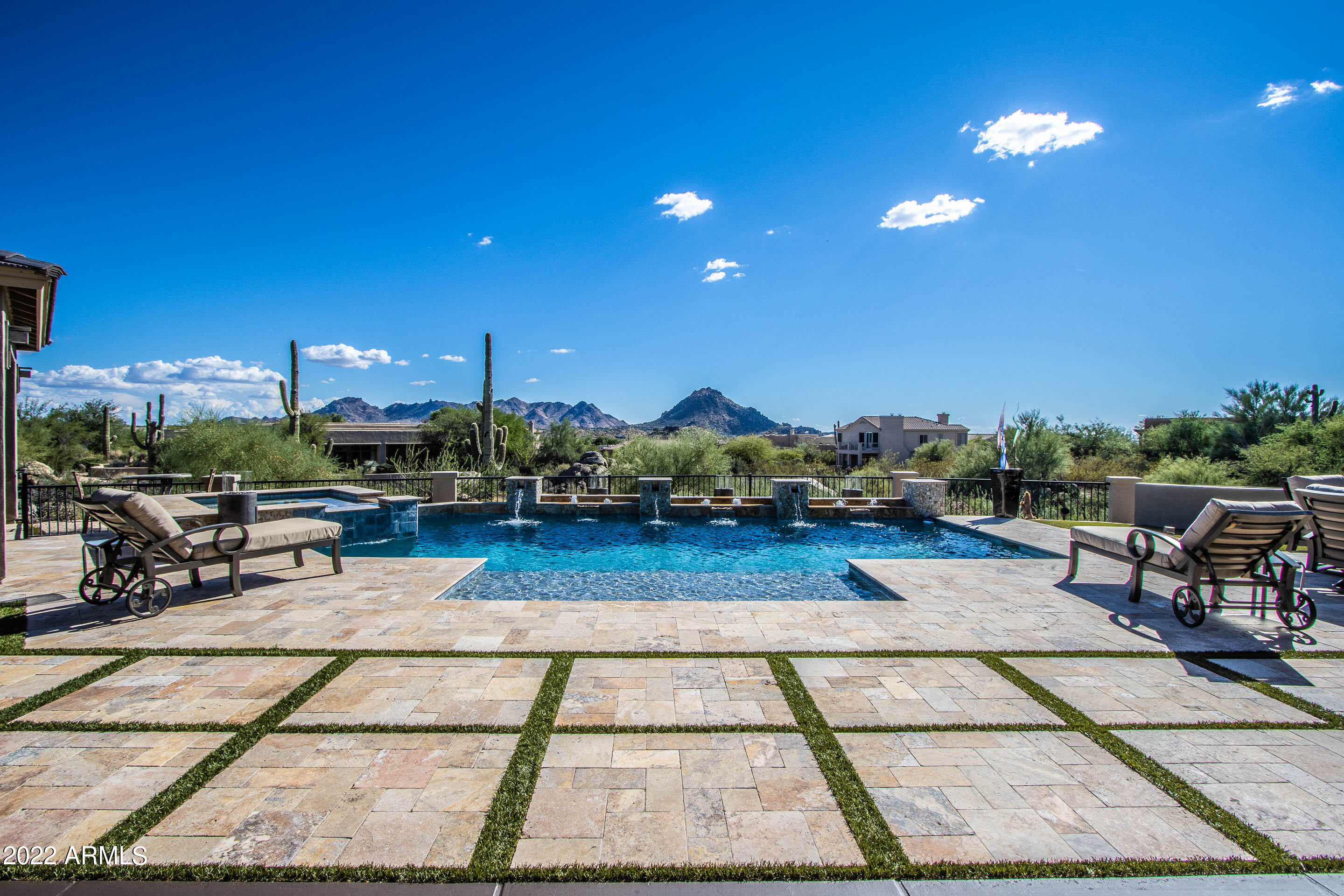 TROON VERDE - Residential