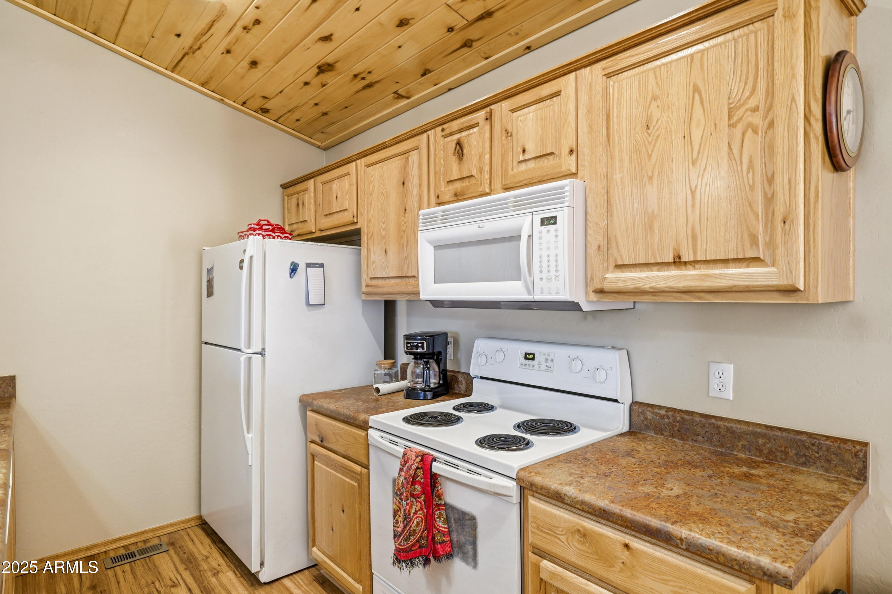 BISON RESORT CABINS UNIT 3 - Residential
