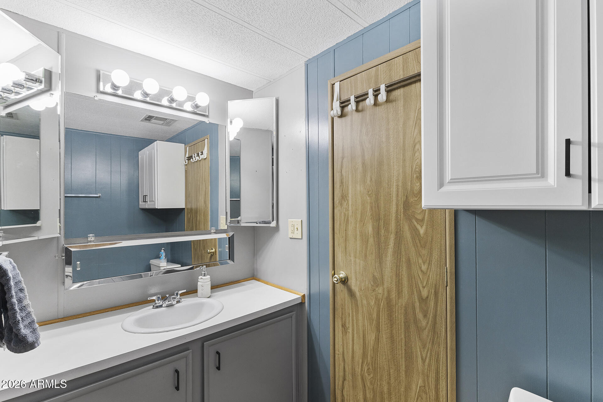 S18 T1N R8E - Residential