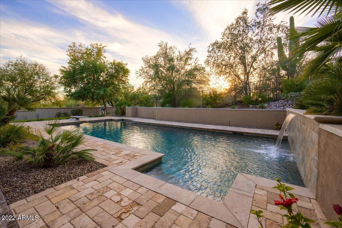 2200 E BETHANY LOT 13 AMD - Residential