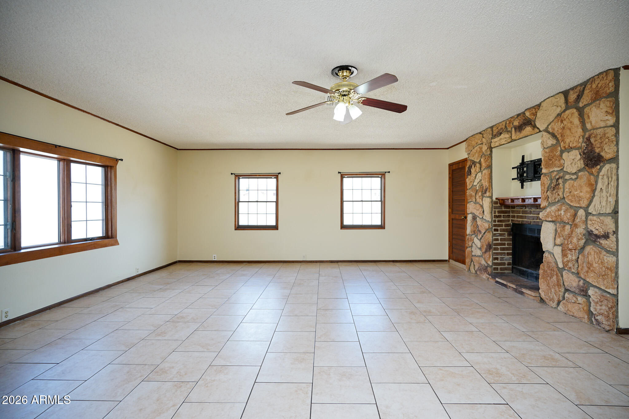 VERDE MEADOWS - Residential