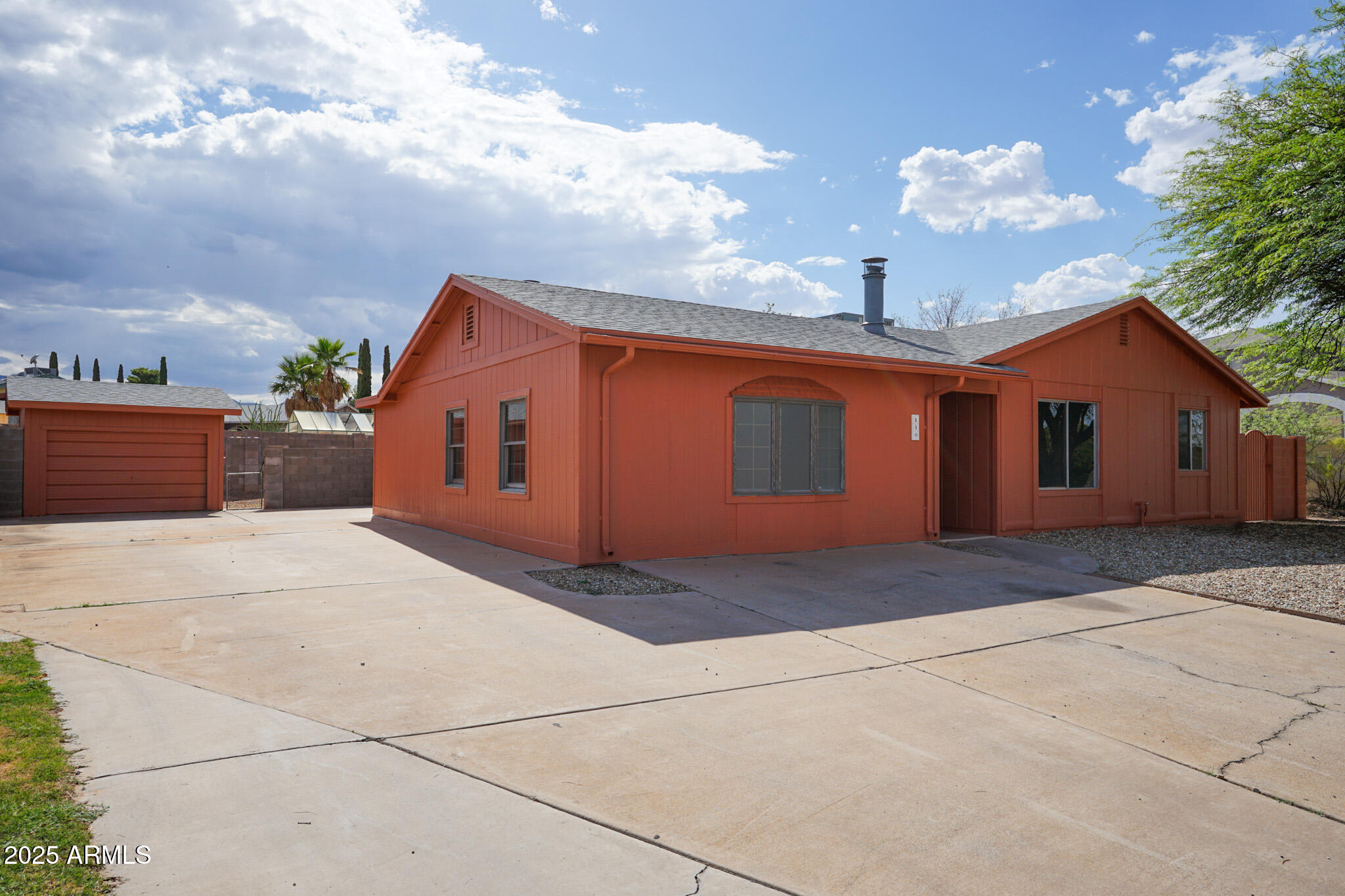 VERDE MEADOWS - Residential
