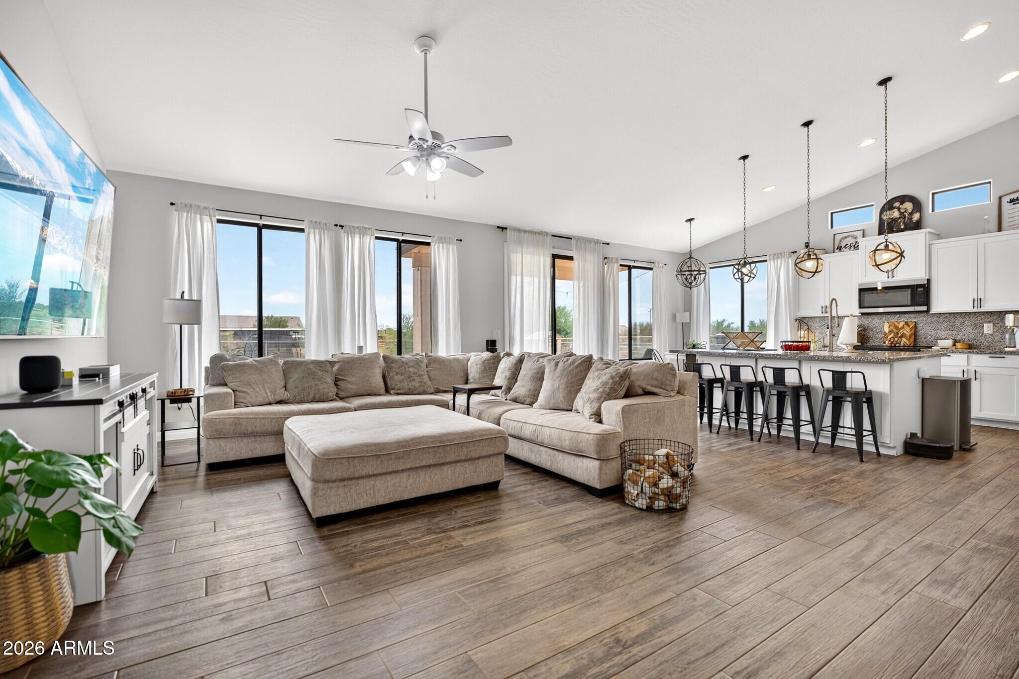 DOVE VALLEY - Residential