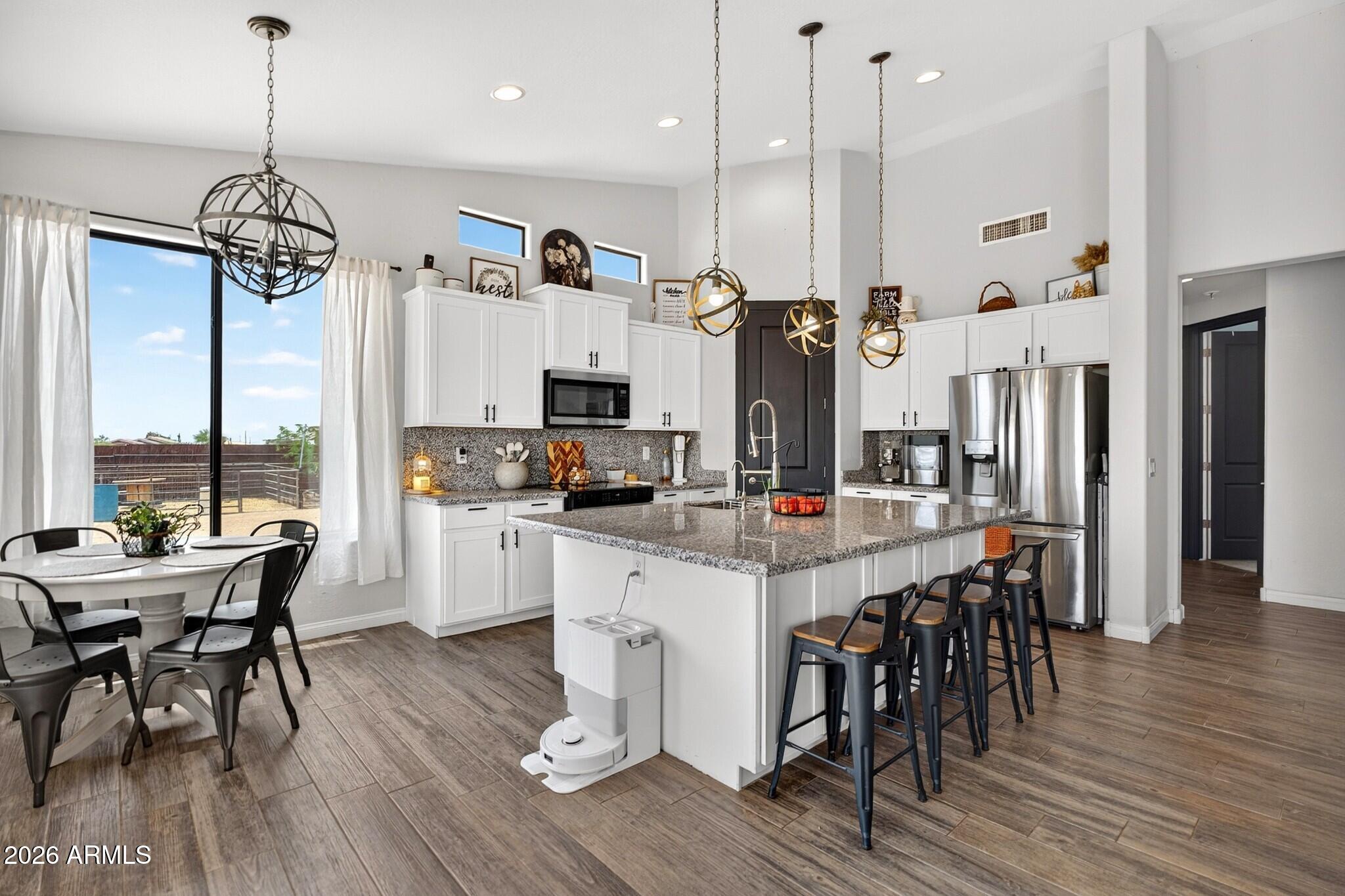 DOVE VALLEY - Residential