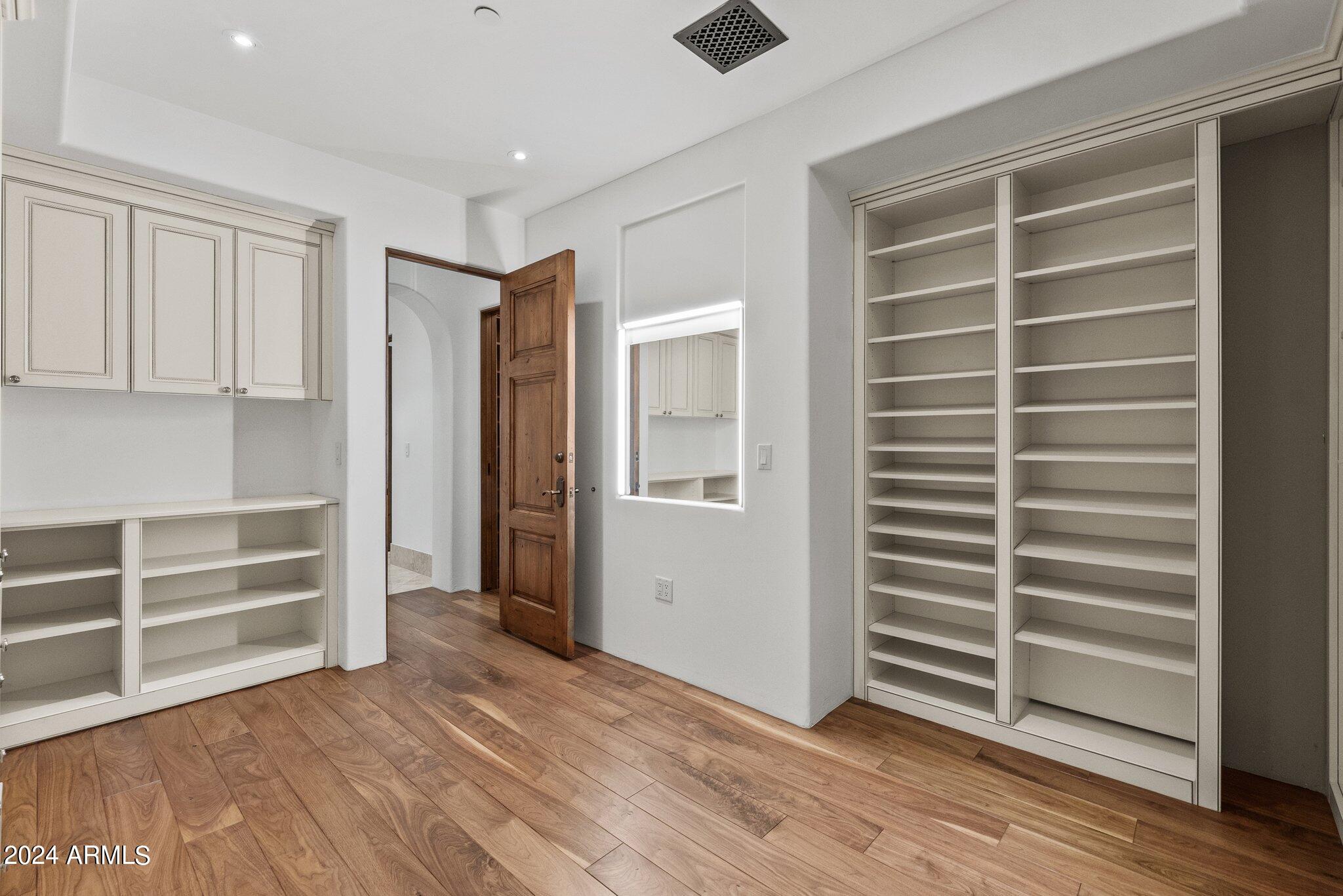 Montelucia Luxury Villas at La Posada - Residential