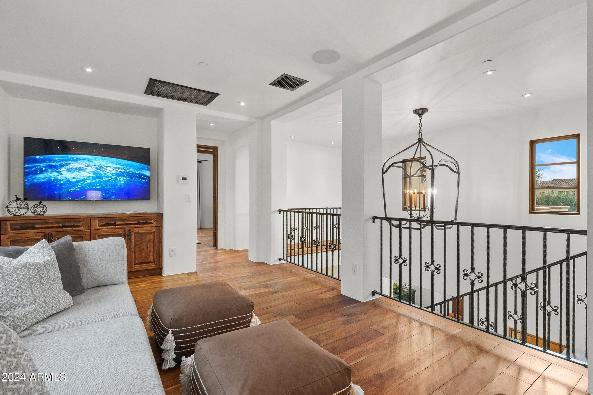 Montelucia Luxury Villas at La Posada - Residential